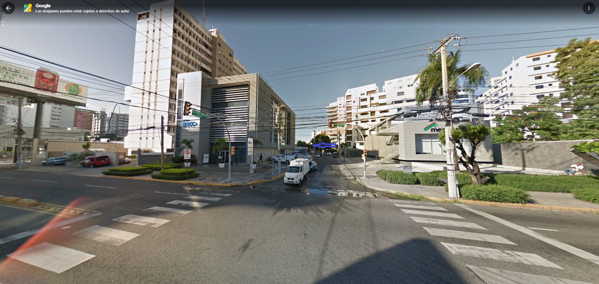 solares y terrenos - Solar en Naco de 1014 metros casi Tiradantes  3
