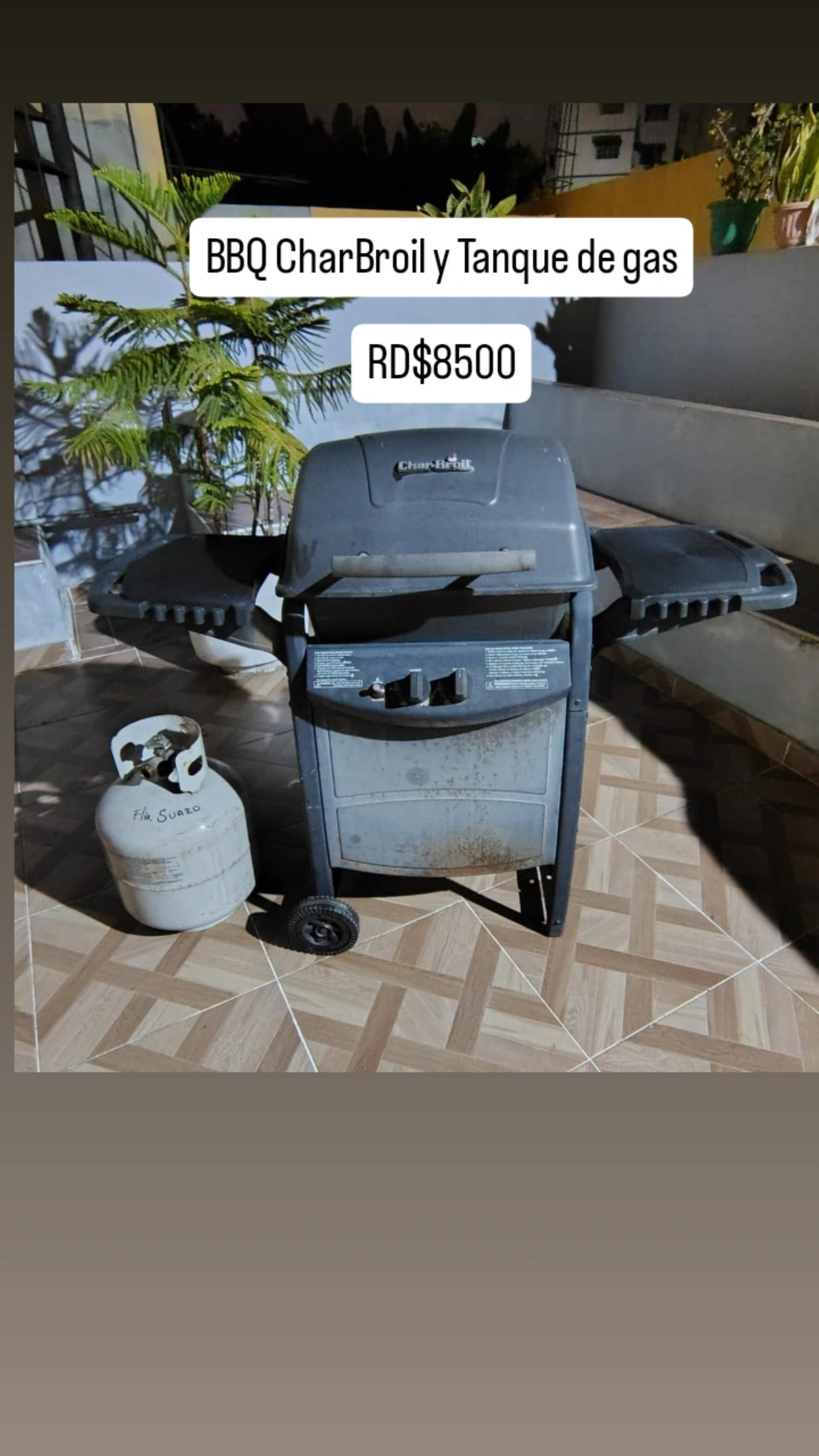 herramientas, jardines y exterior - BBQ Charbroil y Tanque de Gas 0