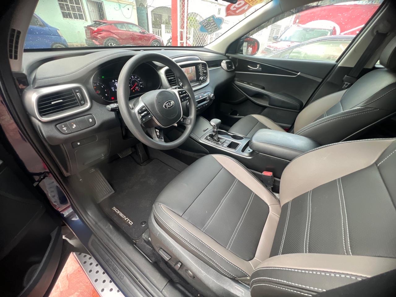 jeepetas y camionetas - KIA SORENTO LX 2019 RECIÉN IMPORTADA 3 FILAS DE ASIENTO! LETHER CLEAN CARFAX NEW 9