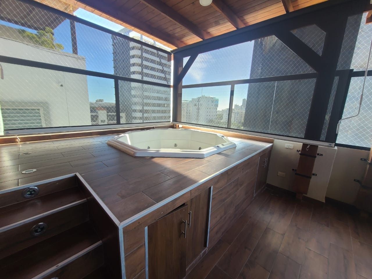 penthouses - ALQUILO Hermoso Penthouse Amueblado O Vacio 7mo Piso En Bella Vista
COD: PD136 8
