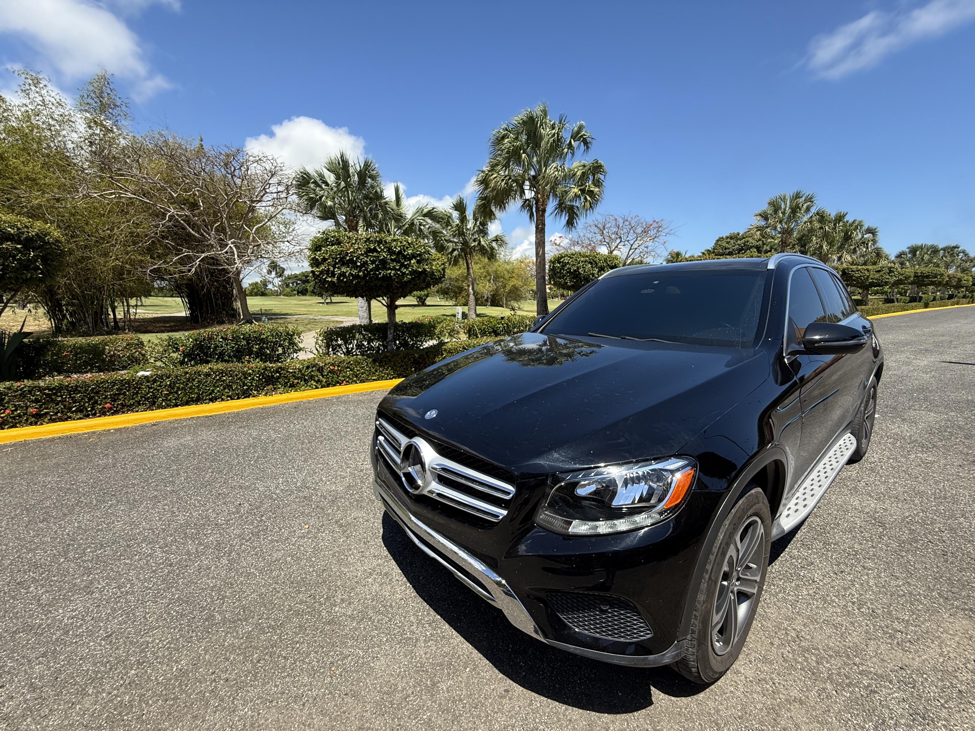 jeepetas y camionetas - VENDO Mercedes Benz GLC 300 5