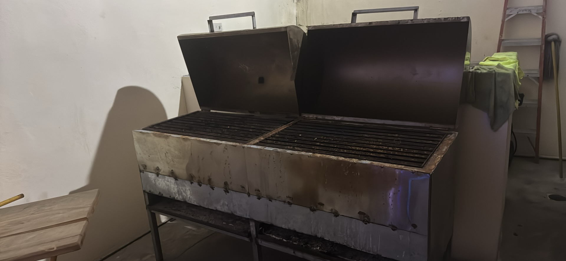 equipos profesionales - horno (BBQ , Humeador,caja china)  1