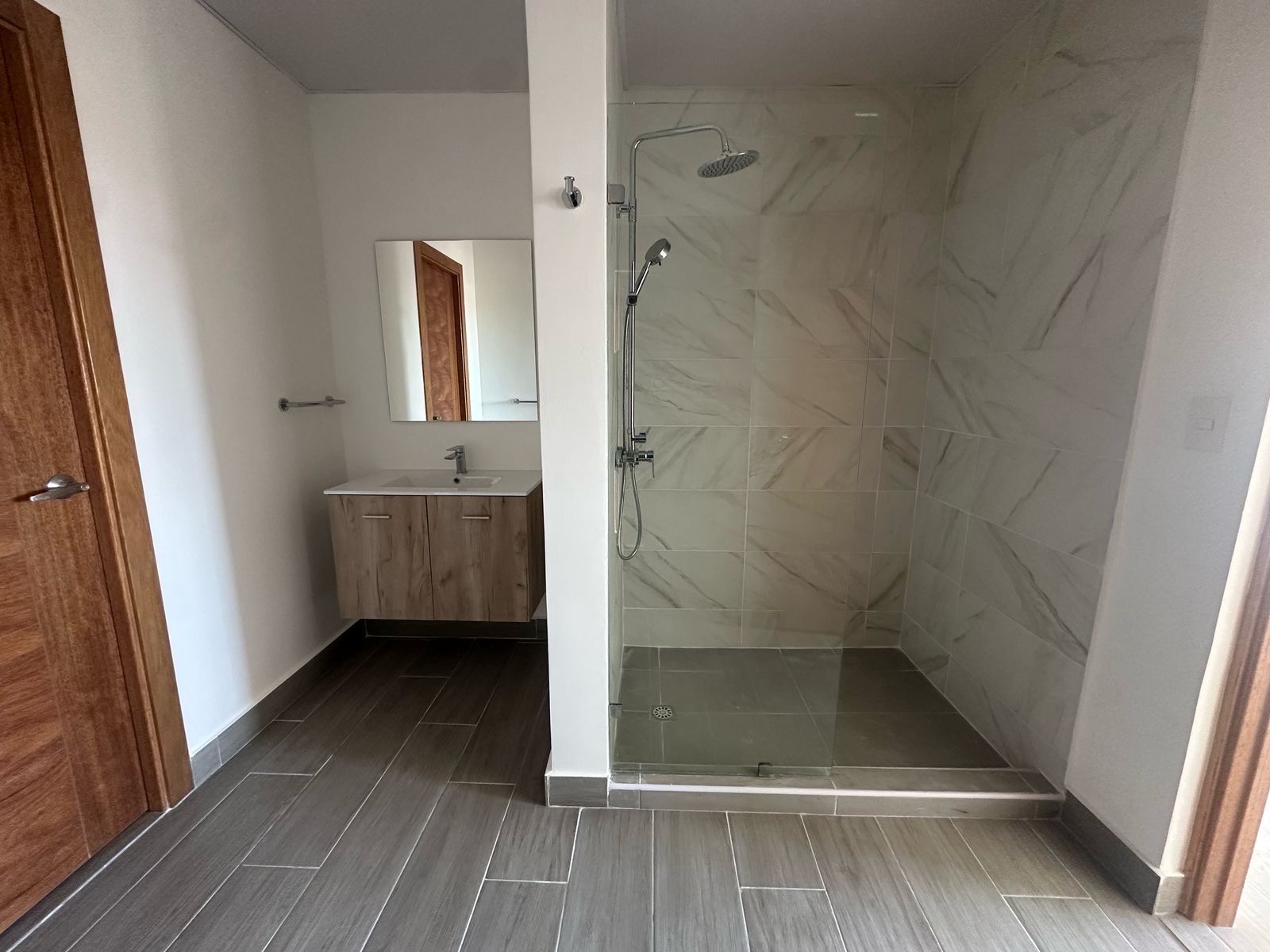 apartamentos - hermoso apartamento para entrenar sobre la prolongación 27 de febrero  3