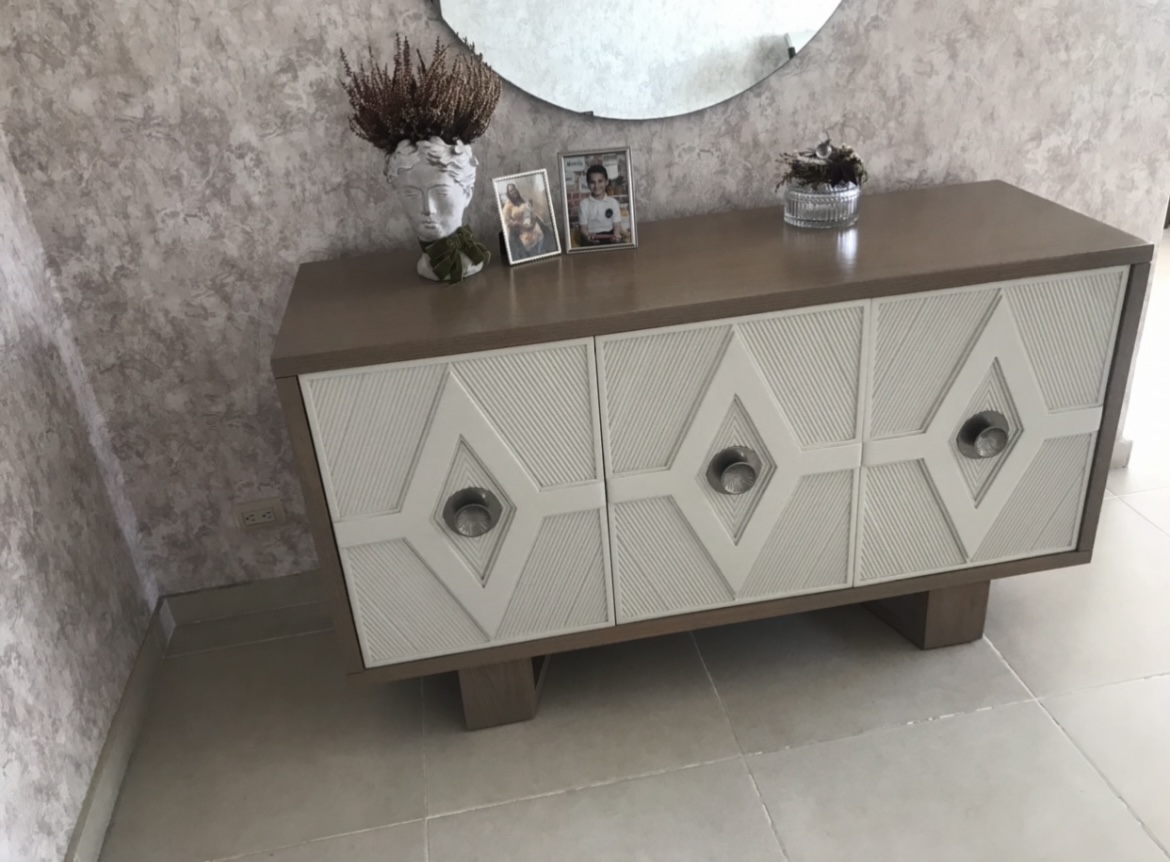 muebles y colchones - Credenza lacqueada 0