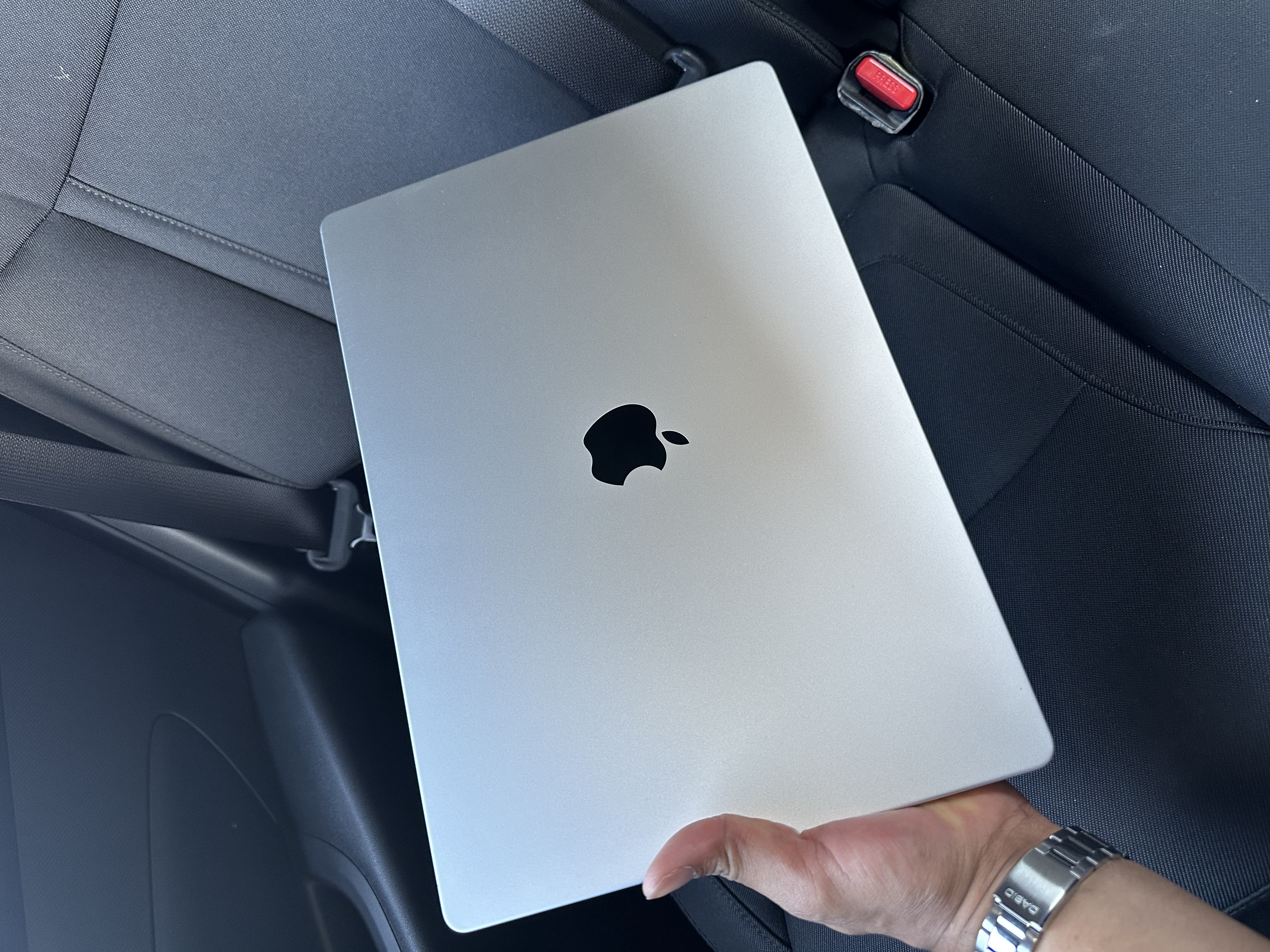 computadoras y laptops - MacBook Pro (16-inch, 2021) M1 Pro 16GB 512GB SSD 5