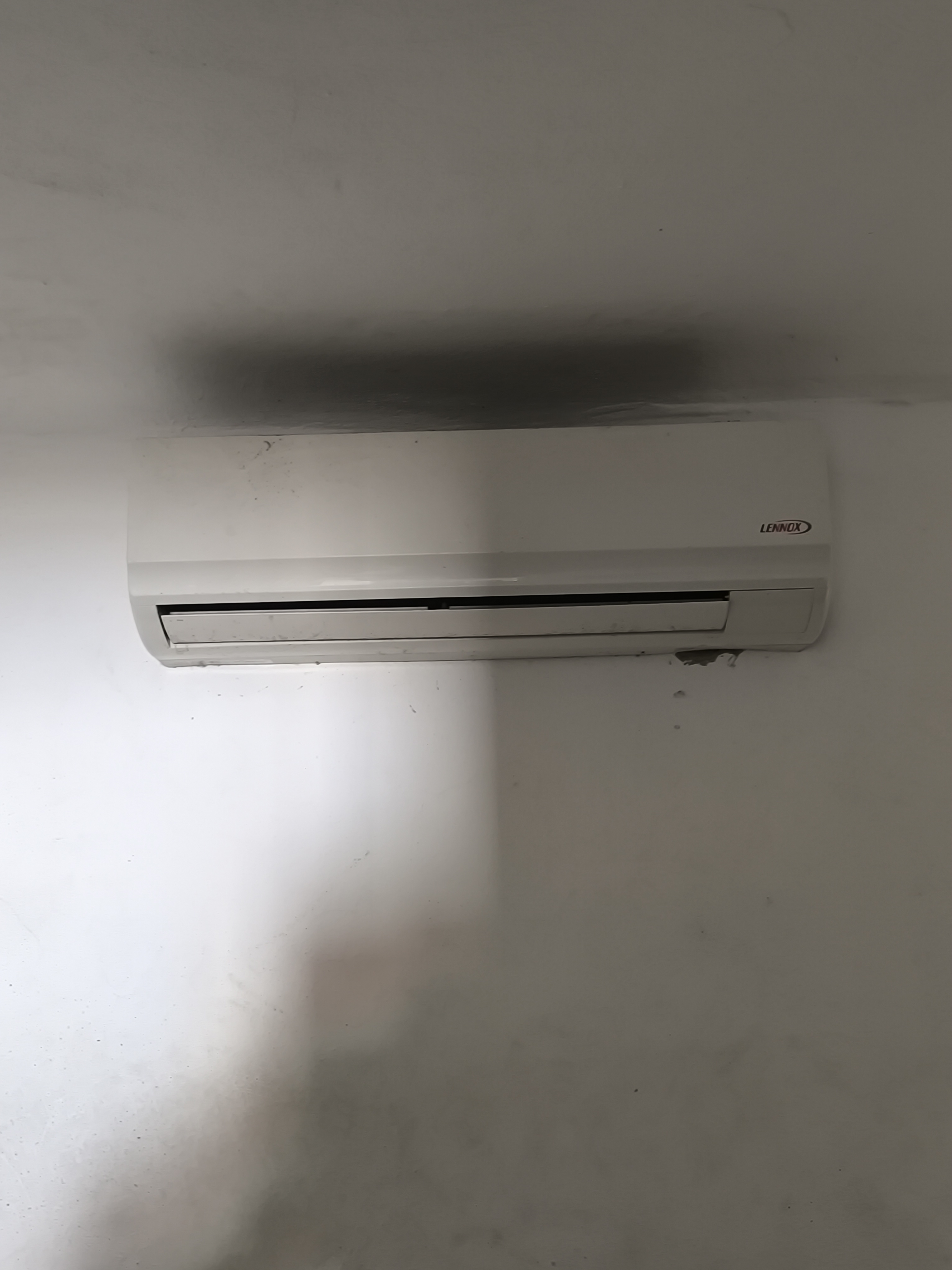 aires acondicionados y abanicos - Vendo aire split Lenox invertir  0