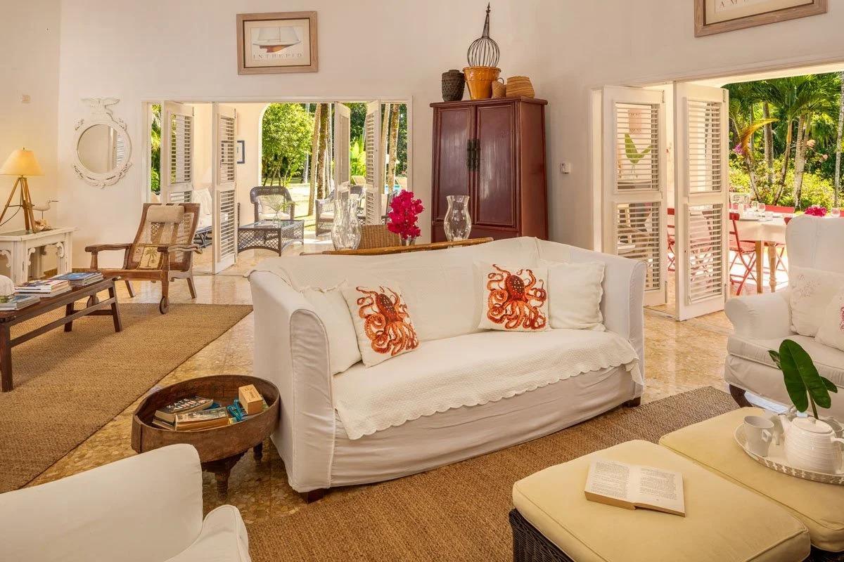 casas vacacionales y villas - Villa Blanca – Lujo Caribeño a Pasos del Mar en la Costa Norte 8