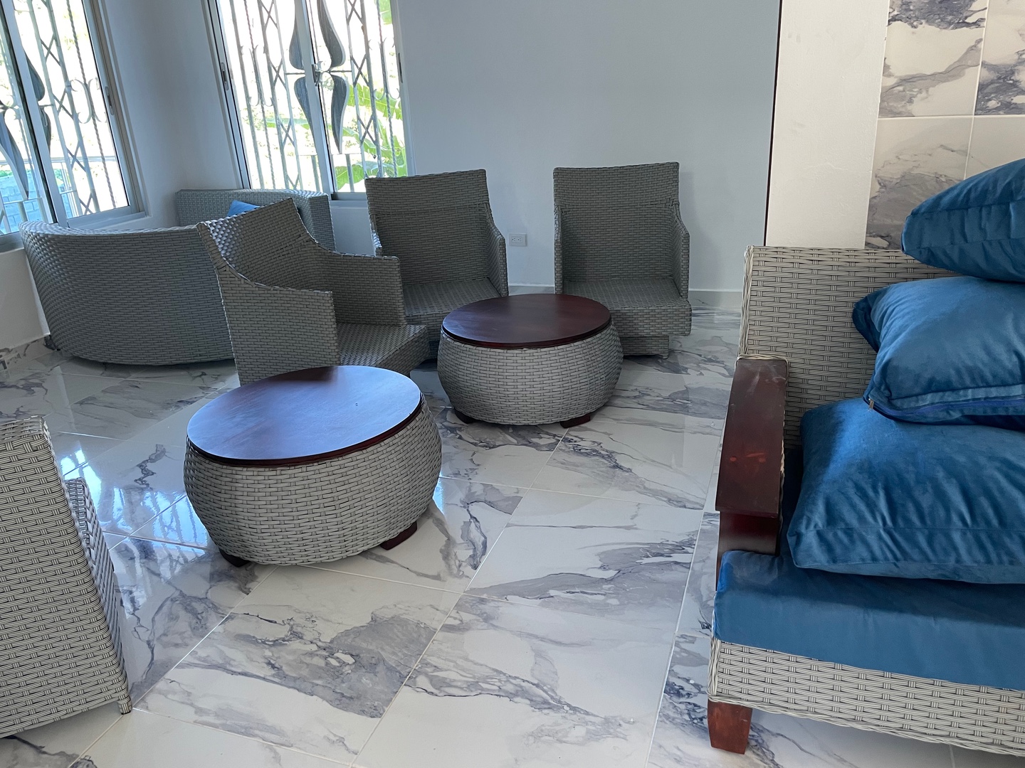 muebles y colchones - Fabricación de todos tipos de muebles en mimbre  7