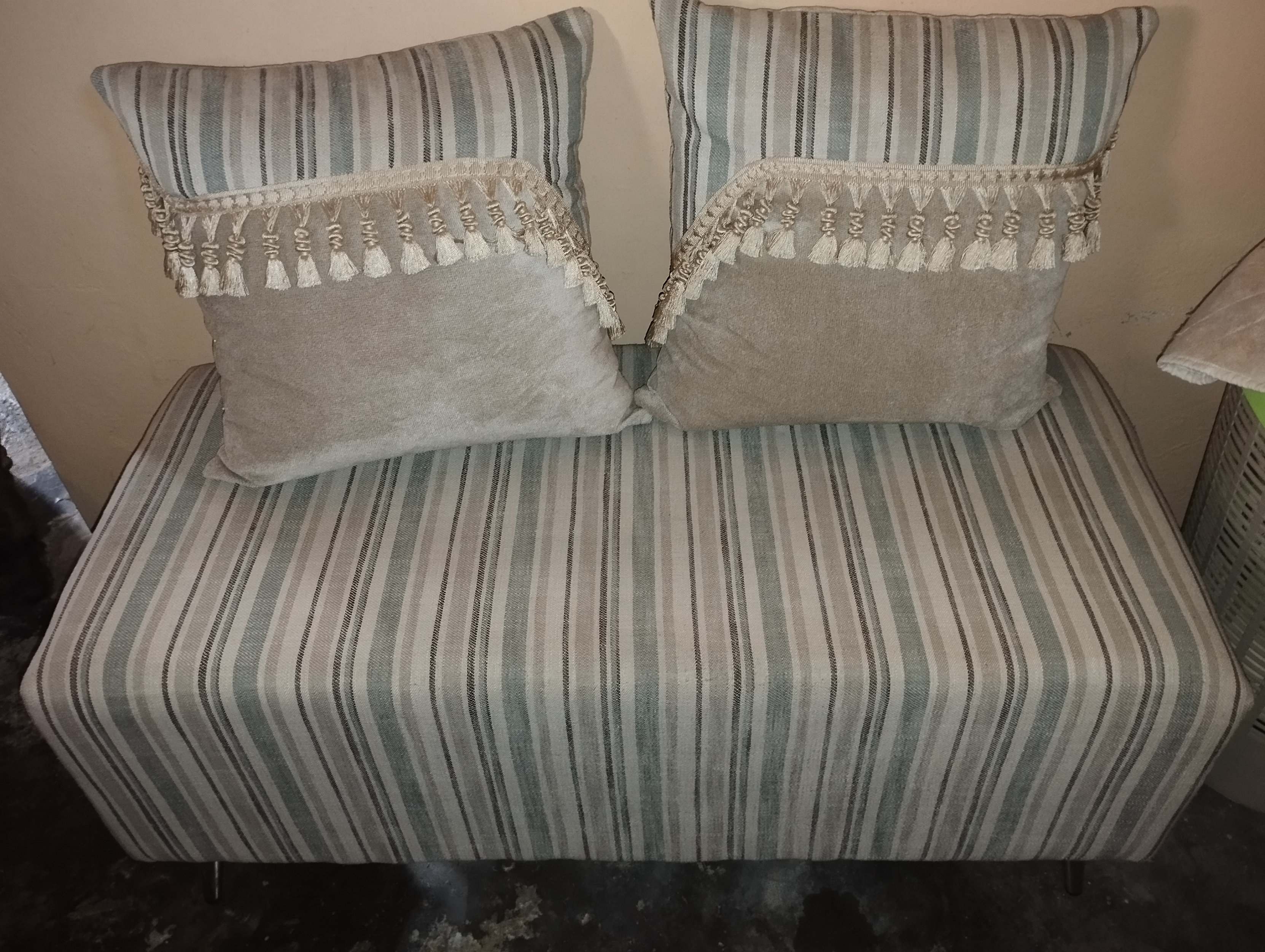 muebles y colchones - Mueble pequeño más 2 butacas de caoba
  0