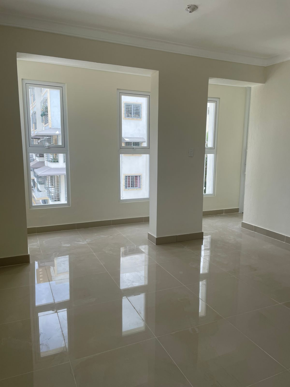 oficinas y locales comerciales - Locales de Oficinas o Comerciales en Alquiler y/o Venta frente al Malecón  3