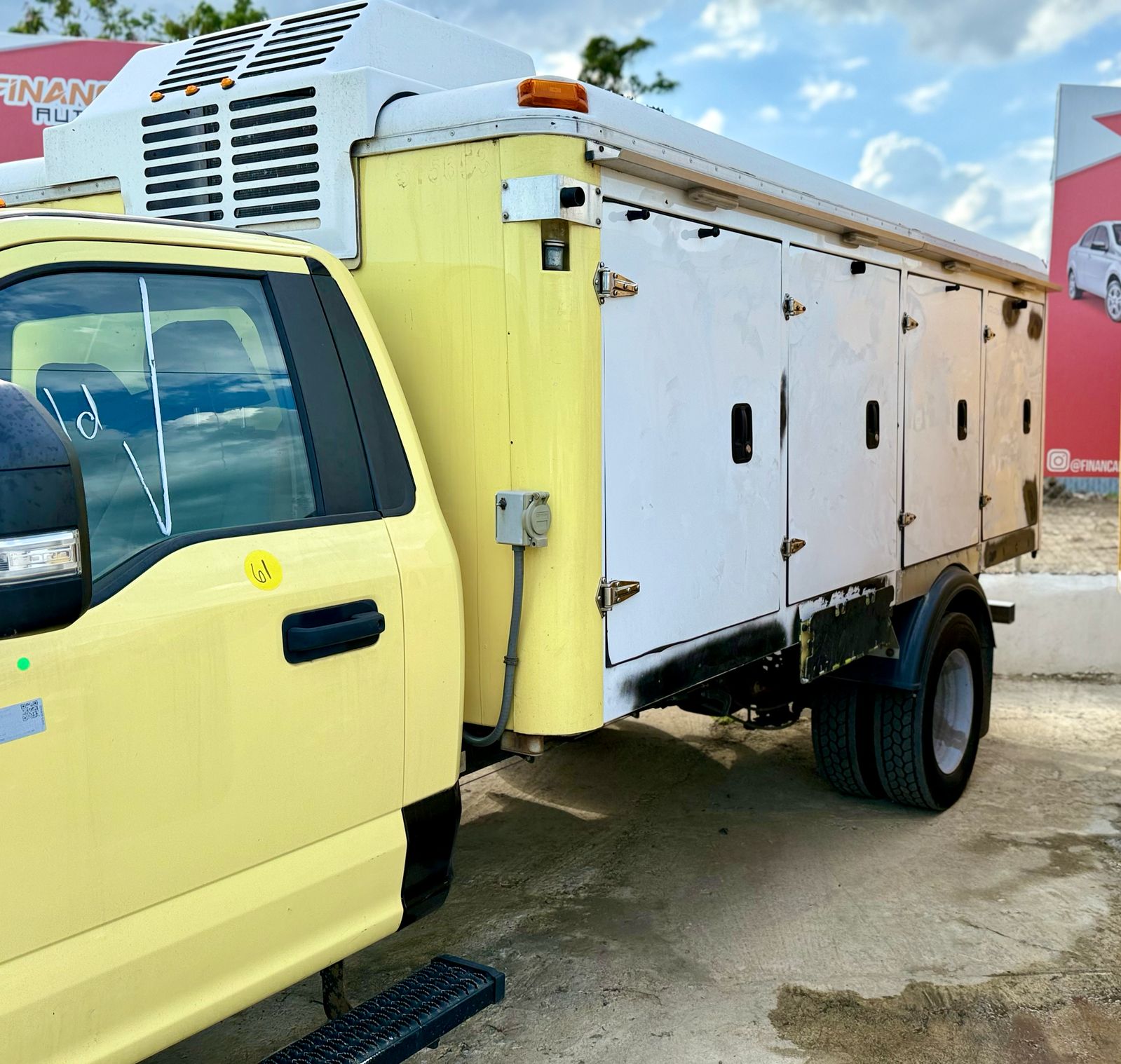 camiones y vehiculos pesados - Ford E450 Super Duty  Camion Refrigerado  4