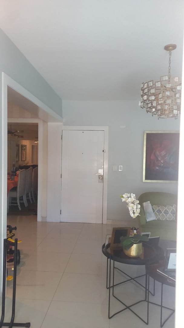 apartamentos - Evaristo Morales.Lujoso apto 178mtsNivel 33 HabMantenimient 8