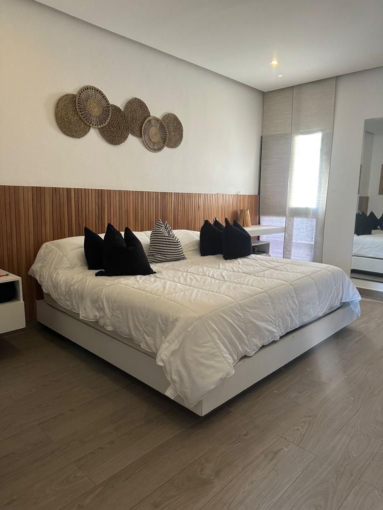 casas vacacionales y villas - Venta de Villa de lujo con piscina en brisas de punta cana zona turística  7