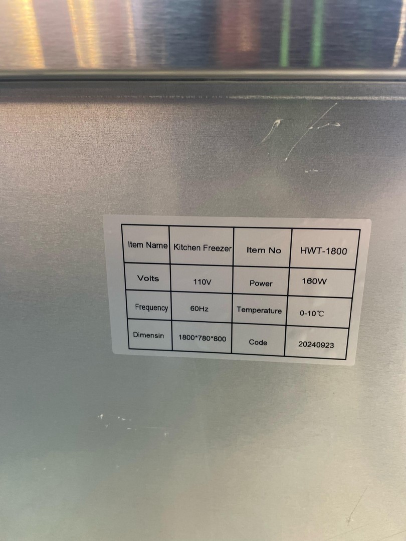 equipos profesionales - Mesa de trabajo para cocina con refrigerador 3