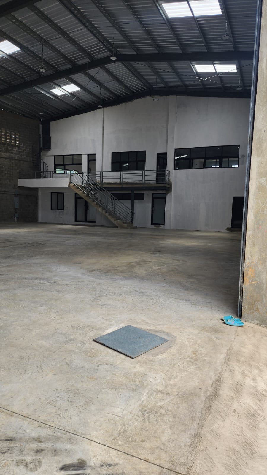 oficinas y locales comerciales - Nave Industrial en alquiler en Engombe 4