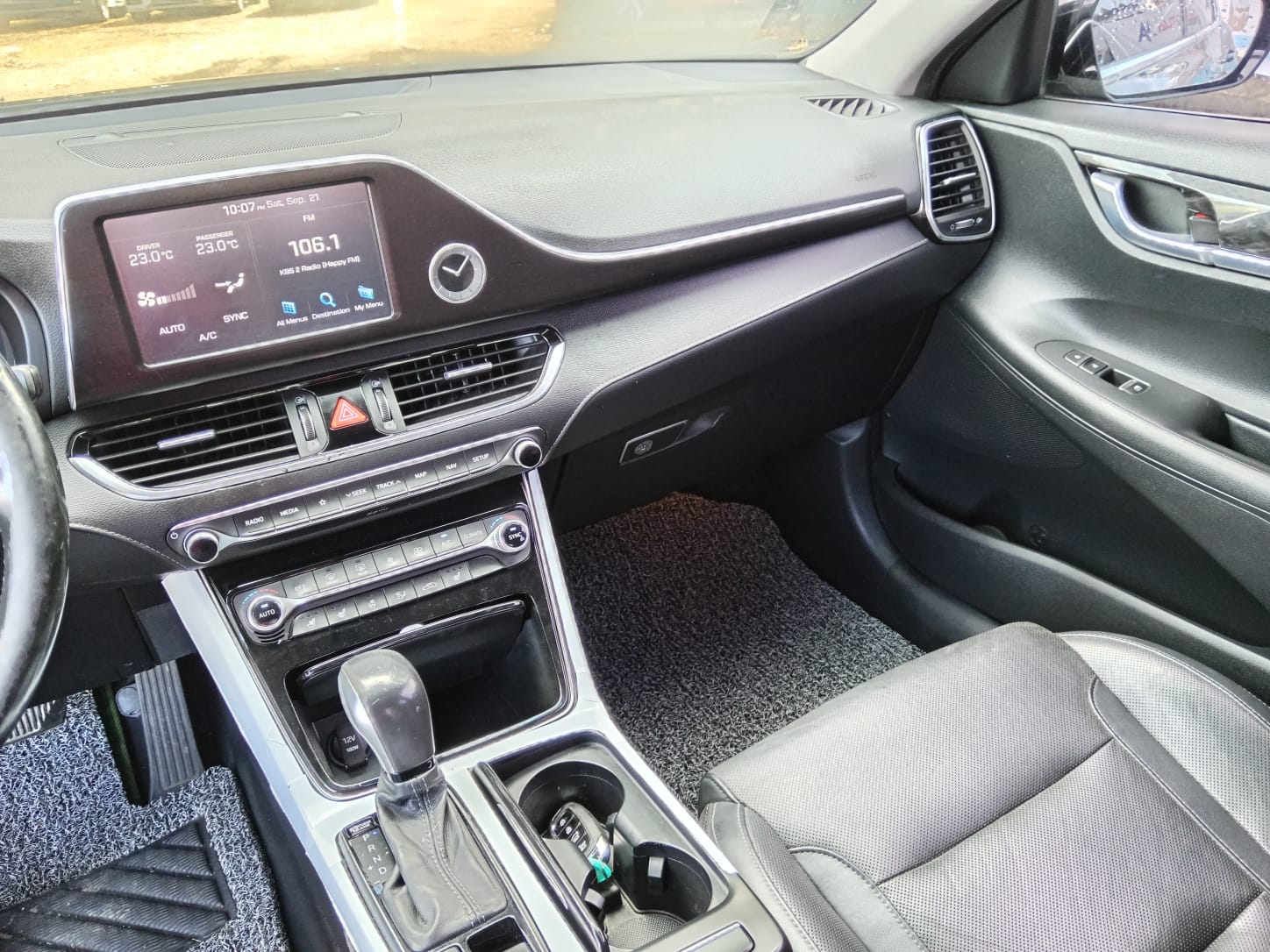 carros - HYUNDAI GRANDEUR 2017 NEGRO 6