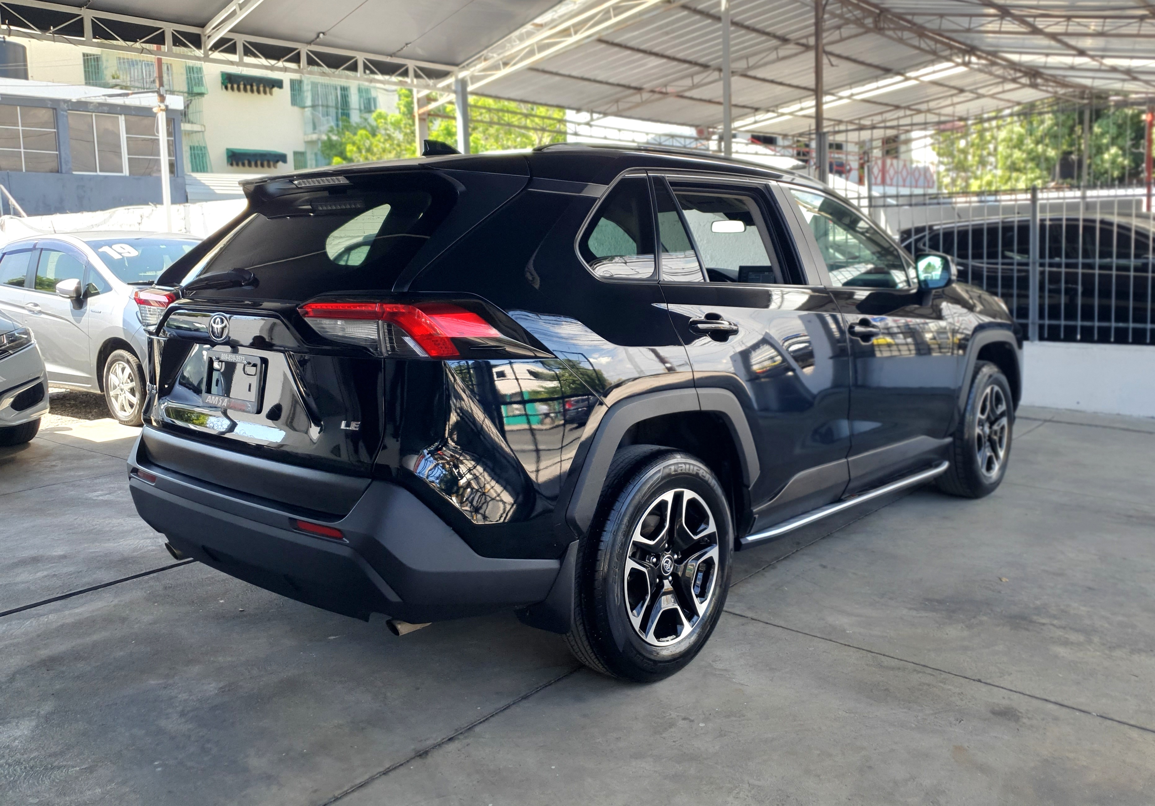 jeepetas y camionetas - TOYOTA RAV4 2020 RECIEN IMPORTADA 4X4 8