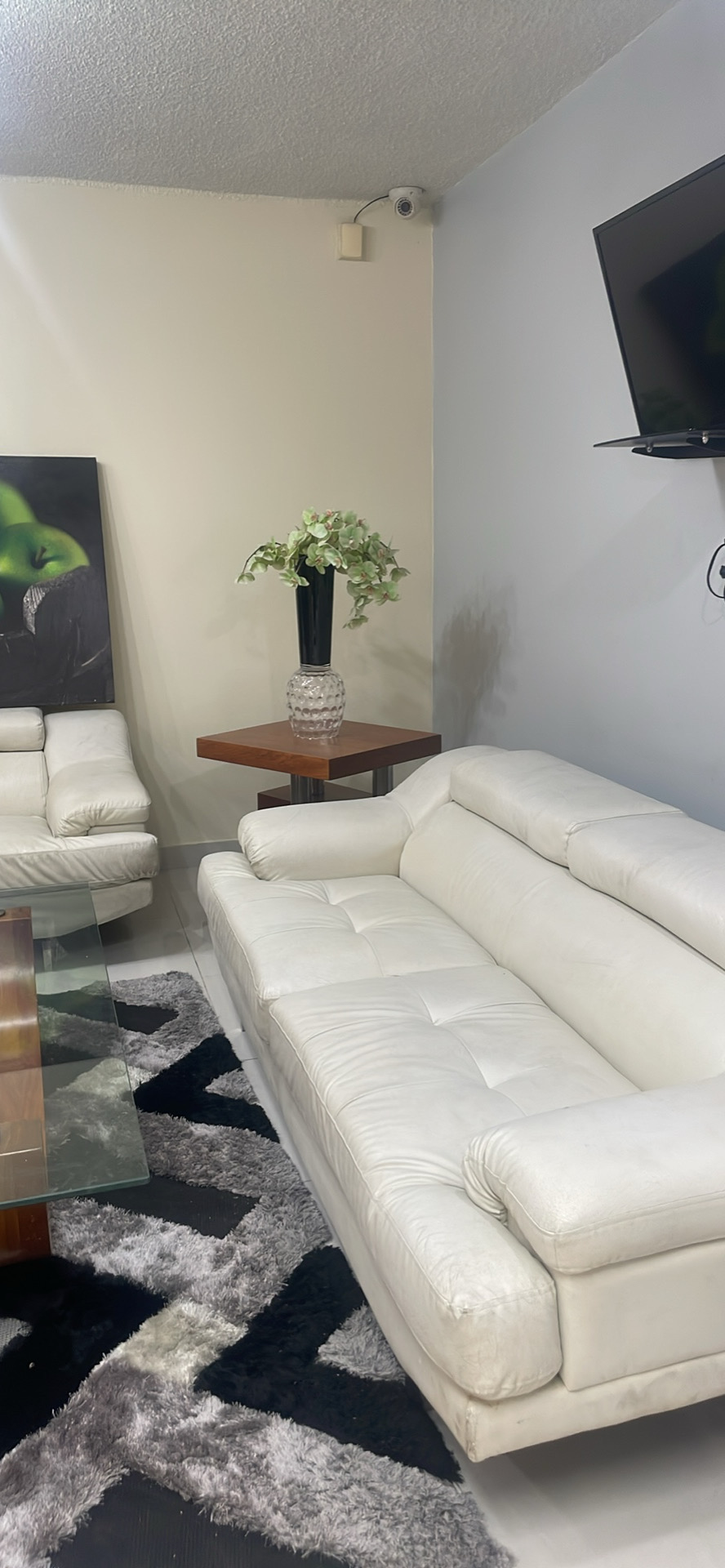 muebles y colchones - Juego de muebles con repisa, dos mesas y alfombra de regalo. (Precio Negociable) 1