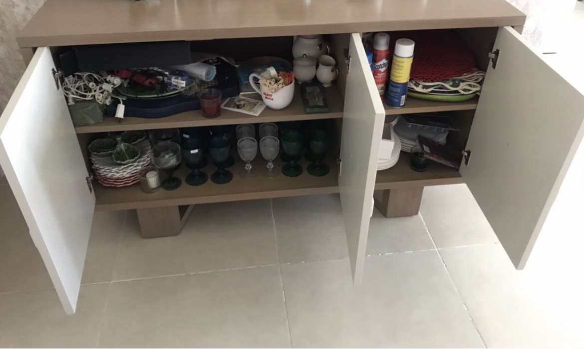 muebles y colchones - Credenza lacqueada 1
