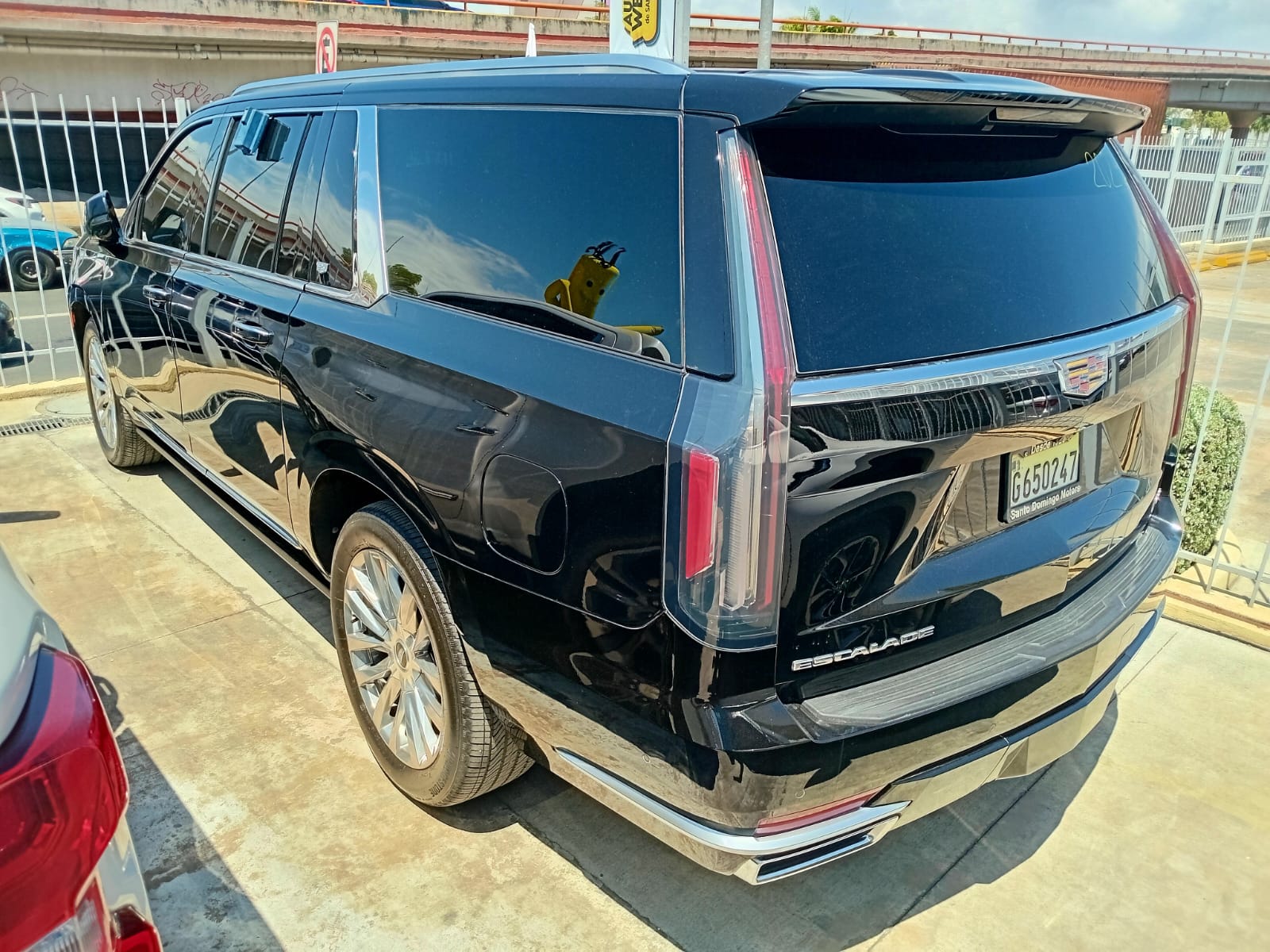 jeepetas y camionetas - Cadillac Escalade Premium Luxury Long 2023 8