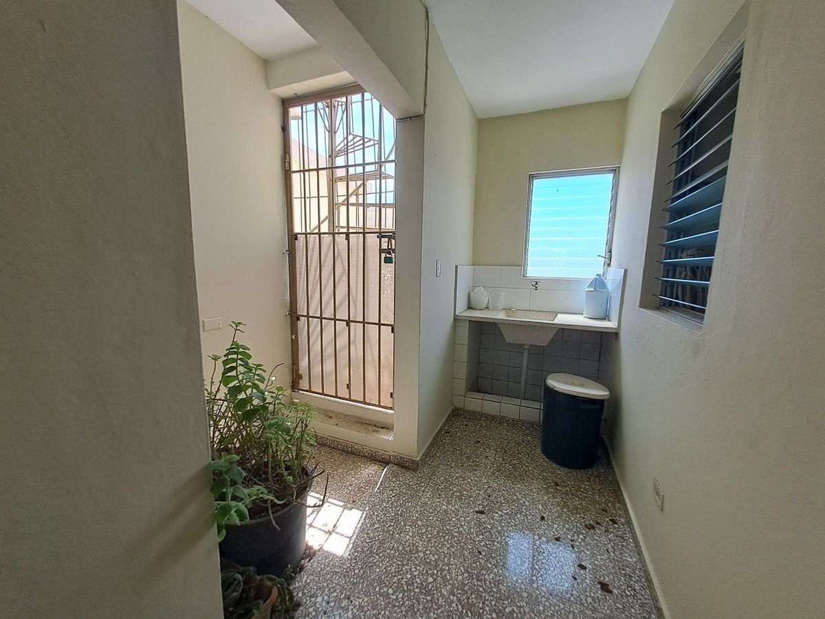 apartamentos - Apartamento 4to piso Urb. Solimar 5