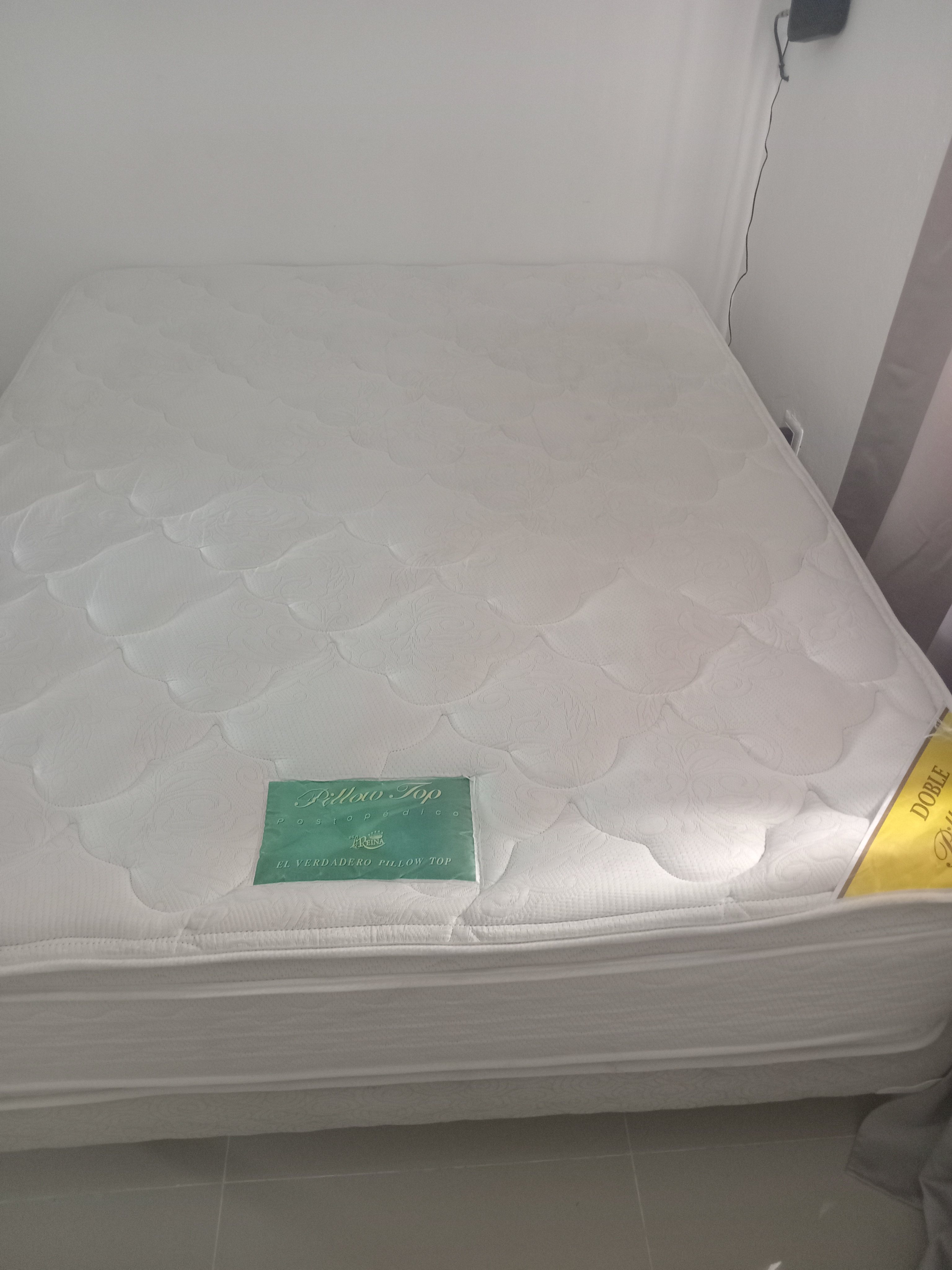 muebles y colchones - Colchón postopédico de La Reina de 60" 1