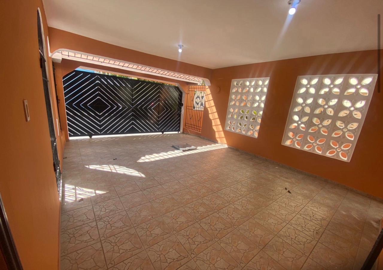 casas - venta de casa con 340mts de solar  en la charles de Gaulle santo Domingo este 8