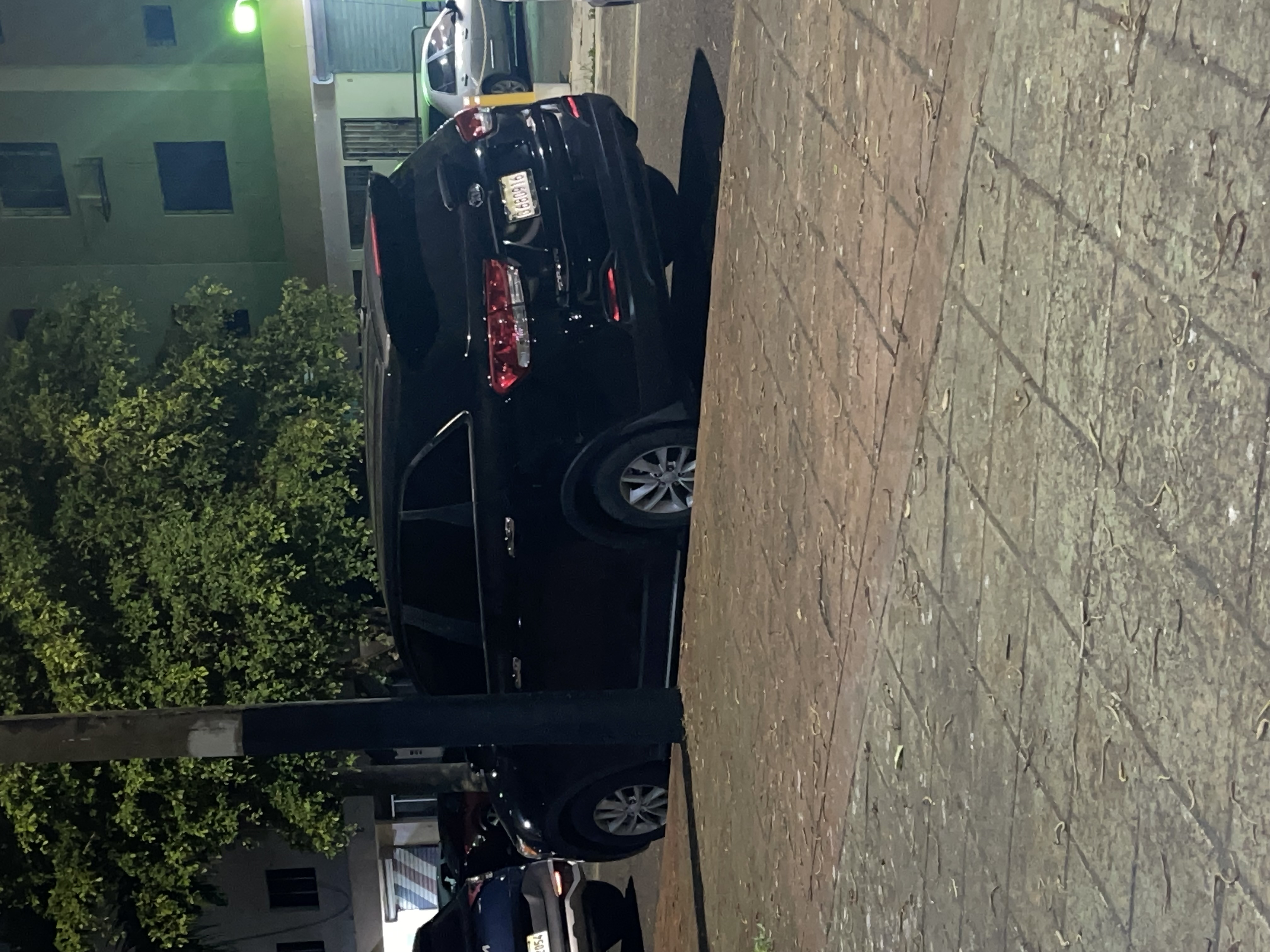 jeepetas y camionetas - Kia Sorento 2017 L FWD color negro NEGOCIABLE 0