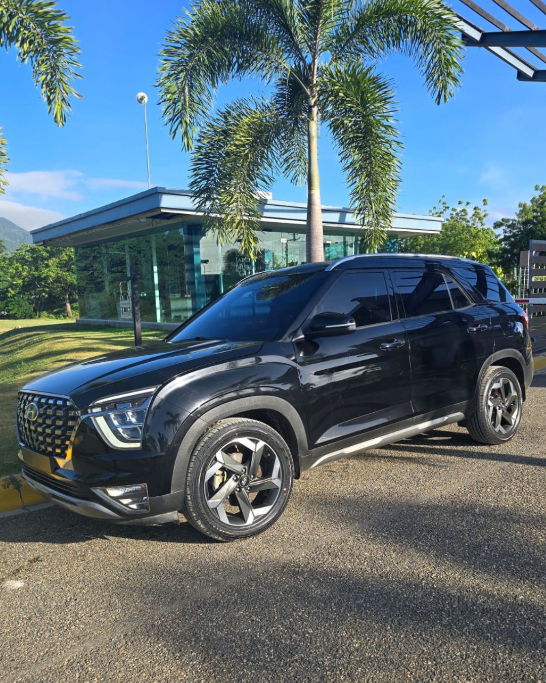 jeepetas y camionetas - Hyundai Cantus Lux 2022 |Negociable |Unico Dueño 5
