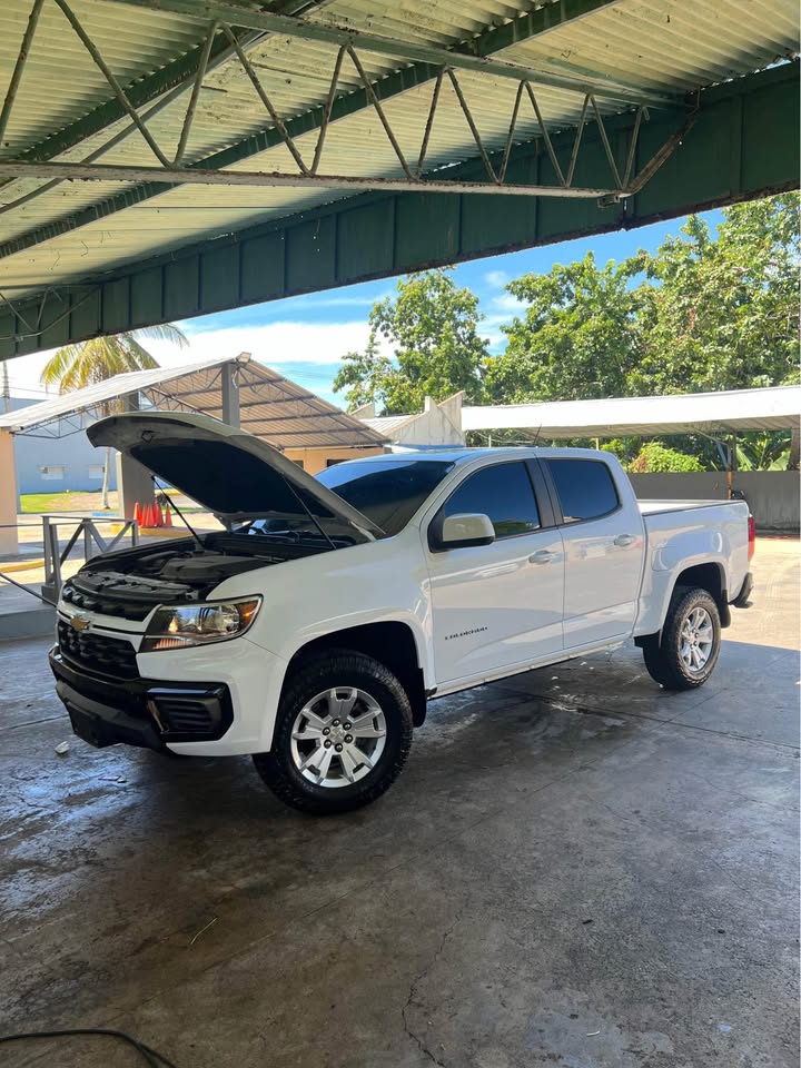 jeepetas y camionetas - 🚀 ¡Potencia y estilo! Chevrolet Colorado 2022, V6 7