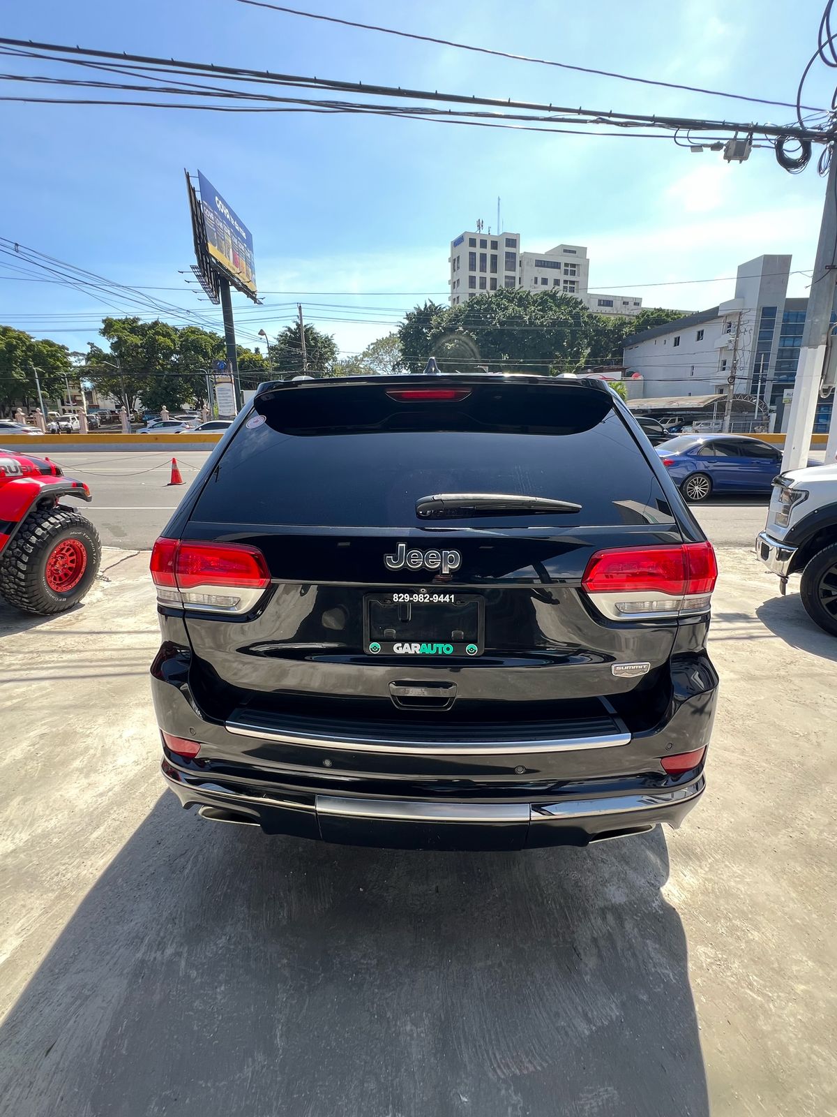 jeepetas y camionetas - Jeep Grand Cherokee Summit  3