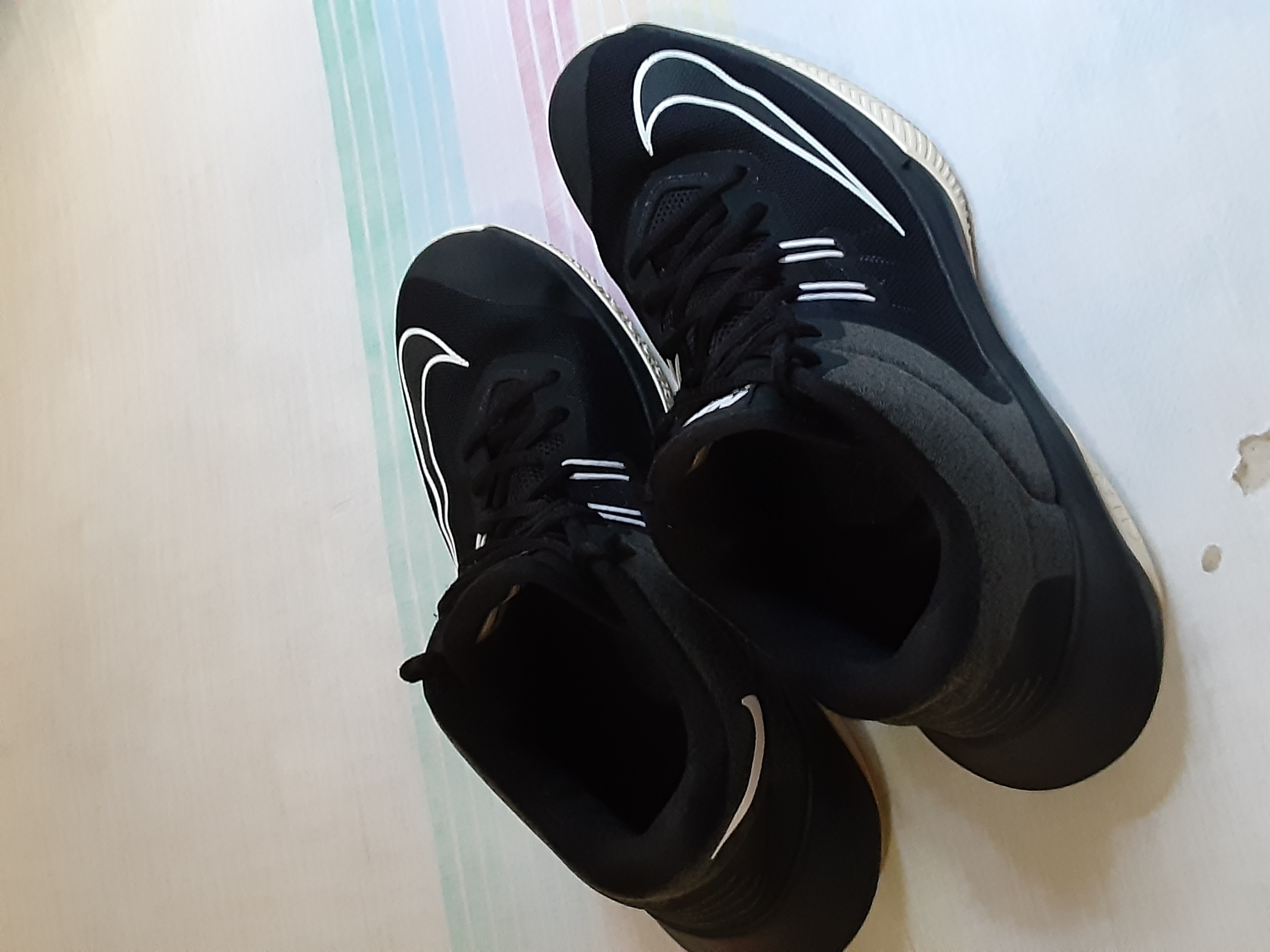 zapatos para hombre - Tenis NIKE  para hombre.   Size: US 10.5   / EUR 44.5 5
