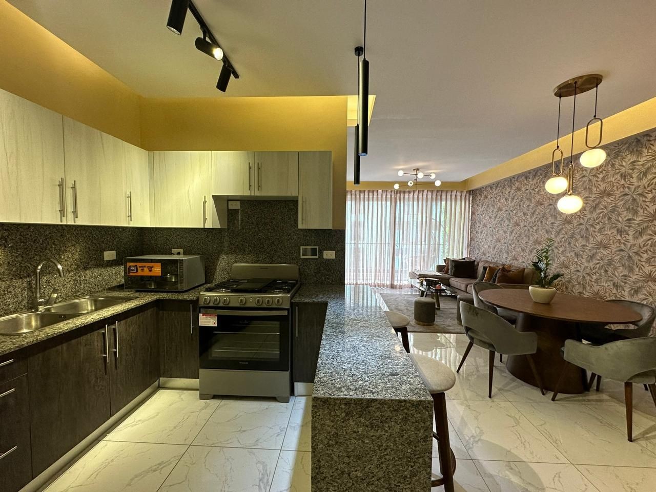 apartamentos - Apartamento de 2 habitaciones amueblado en venta en Evaristo Morales 4