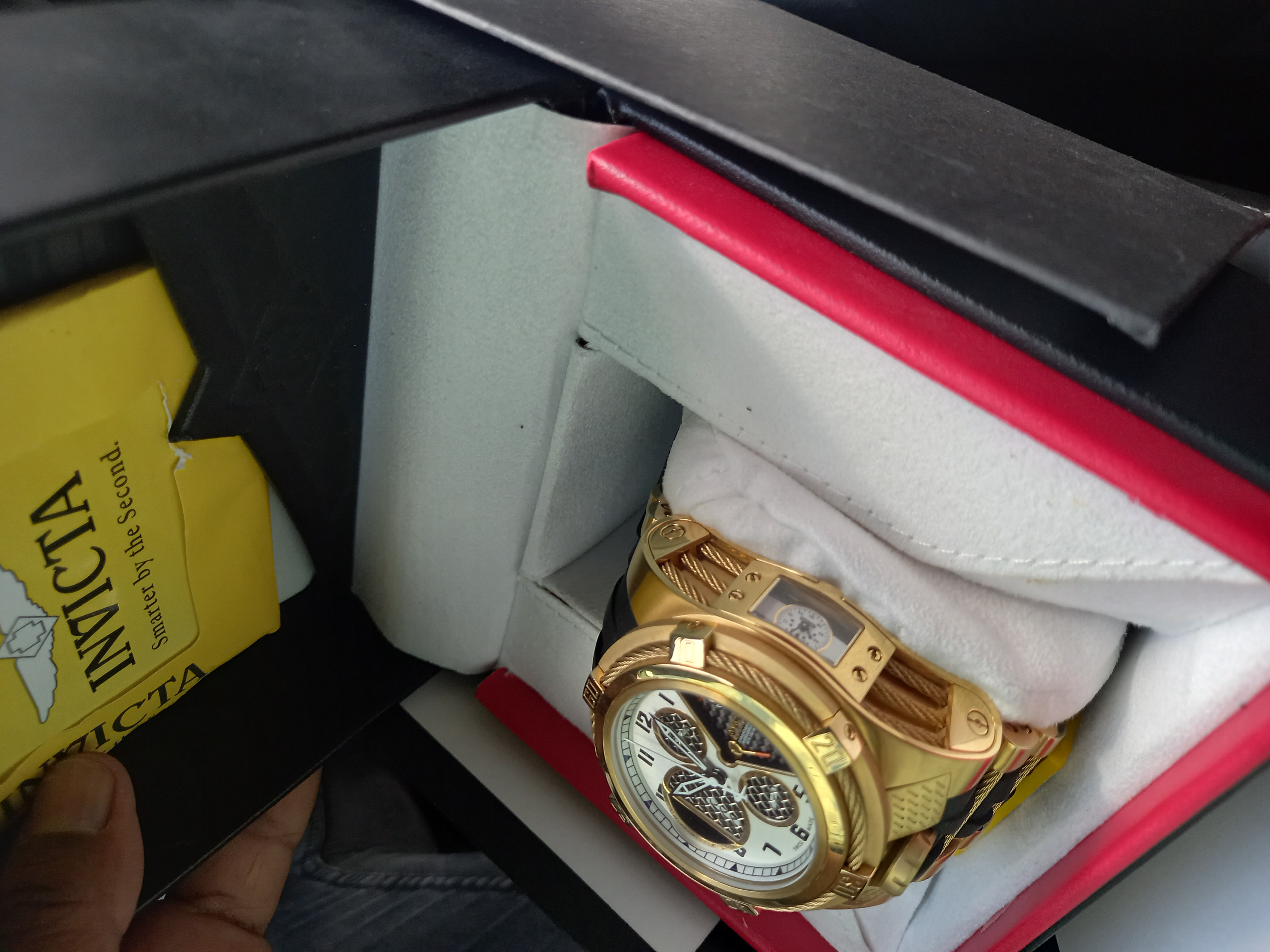 joyas, relojes y accesorios - Vendo Reloj Invicta Bolt Zeus Tria, modelo 16320, Swiss Made, en su caja, 14,000 4