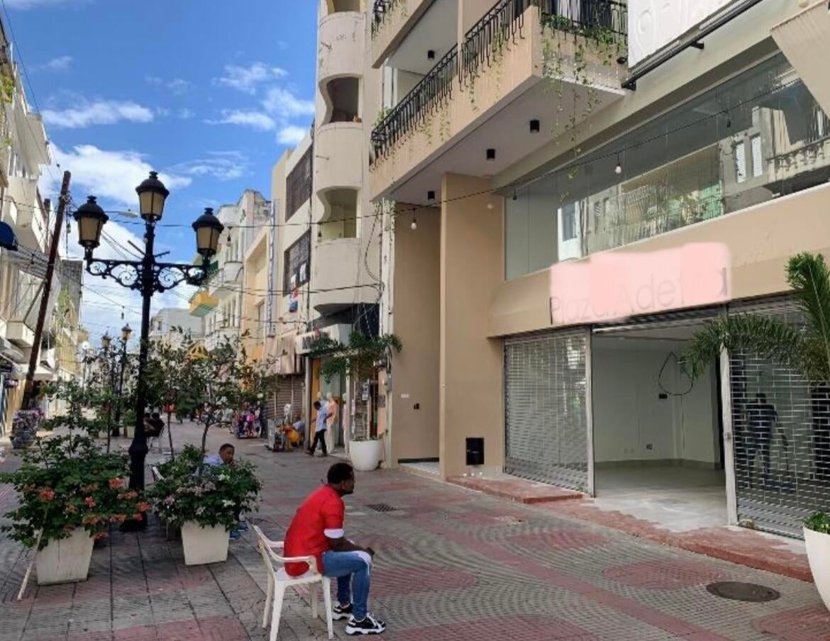 oficinas y locales comerciales - Nueva Plaza Comercial con Segundo Nivel en Alquiler local Comercial  9