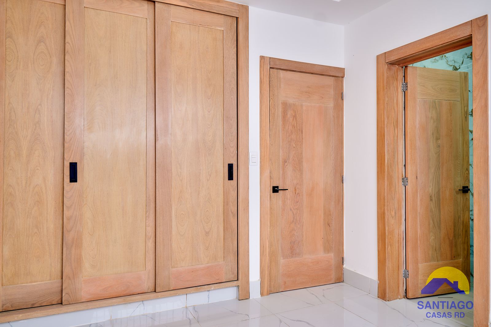 casas - CASA EN VENTA EN SANTIAGO. 1