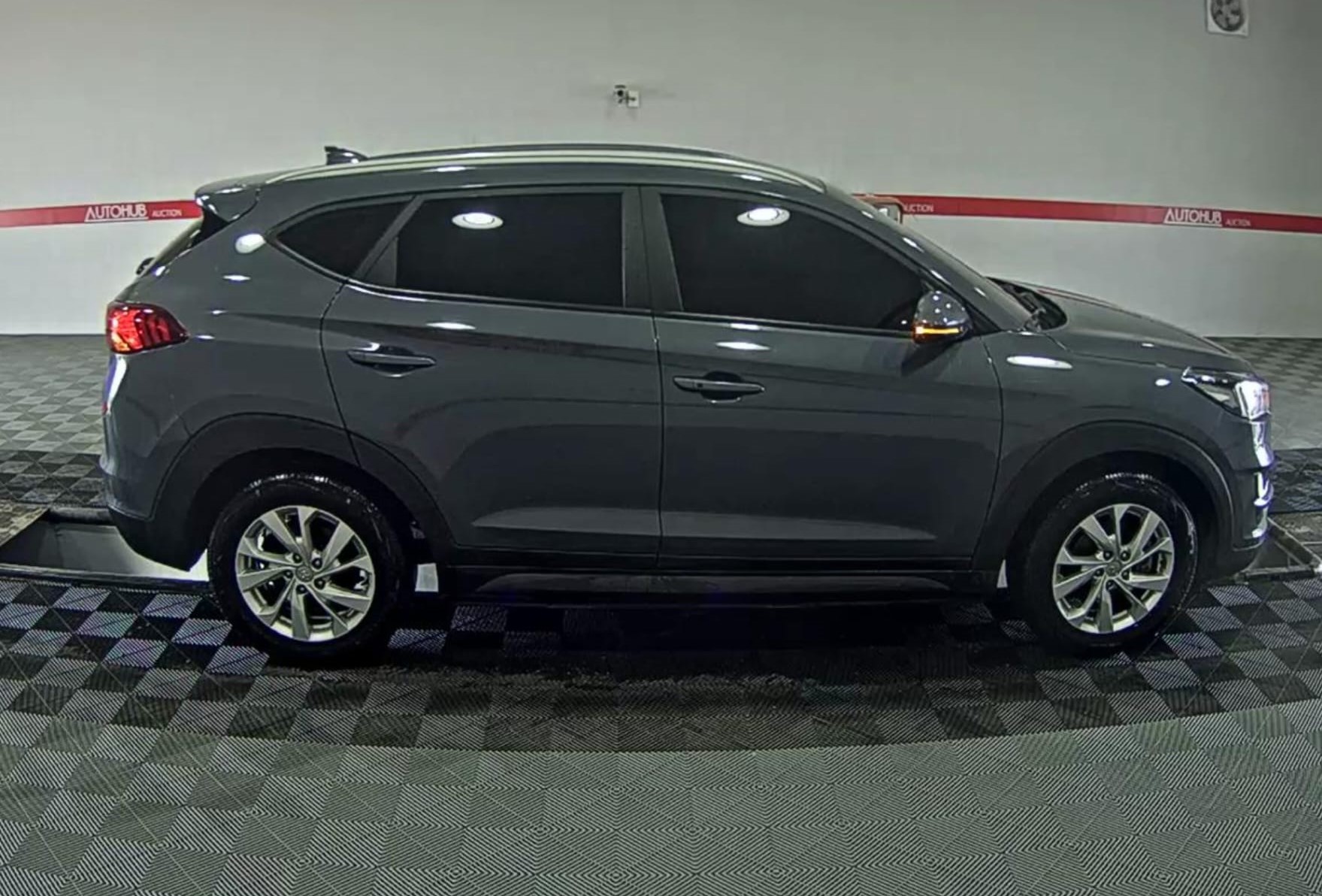 jeepetas y camionetas - HYUNDAI TUCSON 2020 GRIS OSCURO DIESEL 1