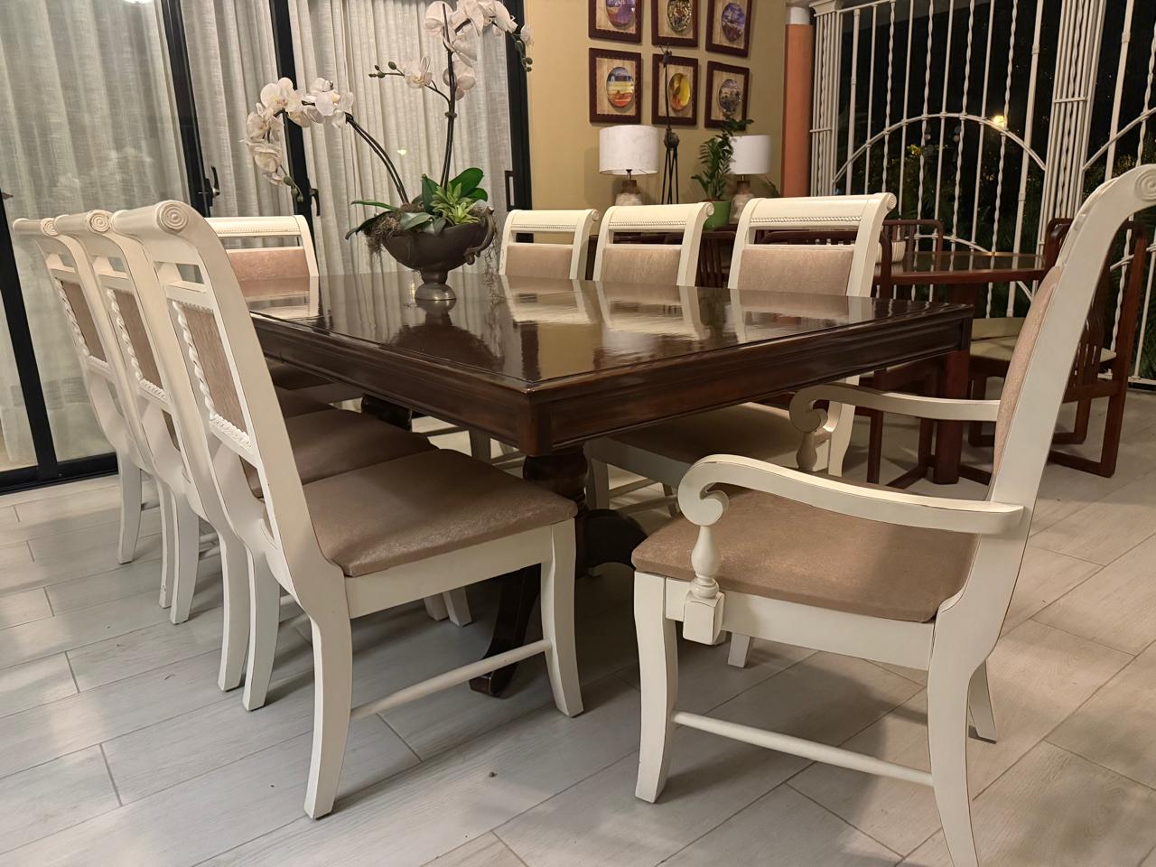 muebles y colchones - HERMOSO COMEDOR DE 8 SILLAS EN MADERA