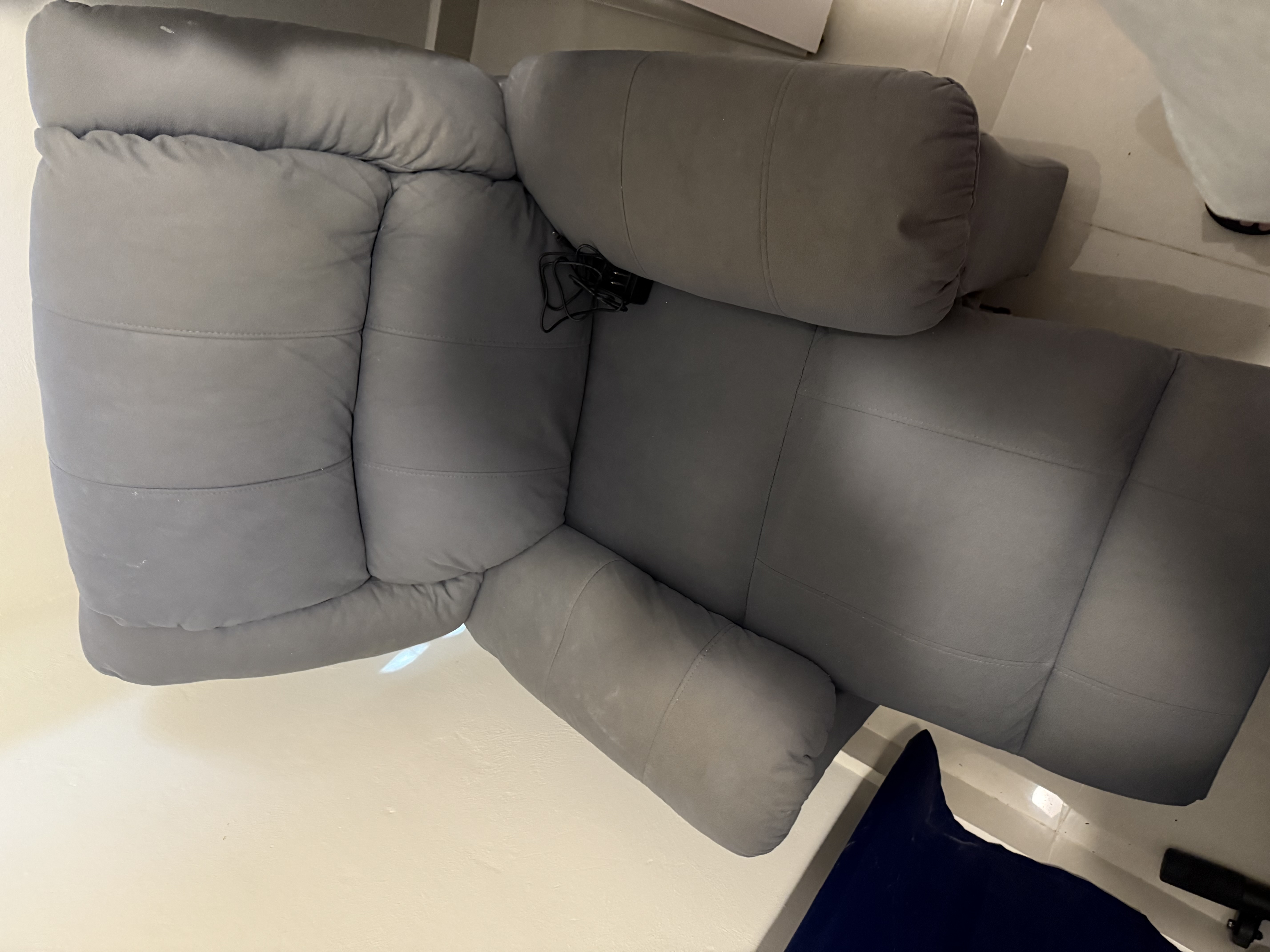 muebles y colchones - Sillón reclinable con puertos de carga USB. 1