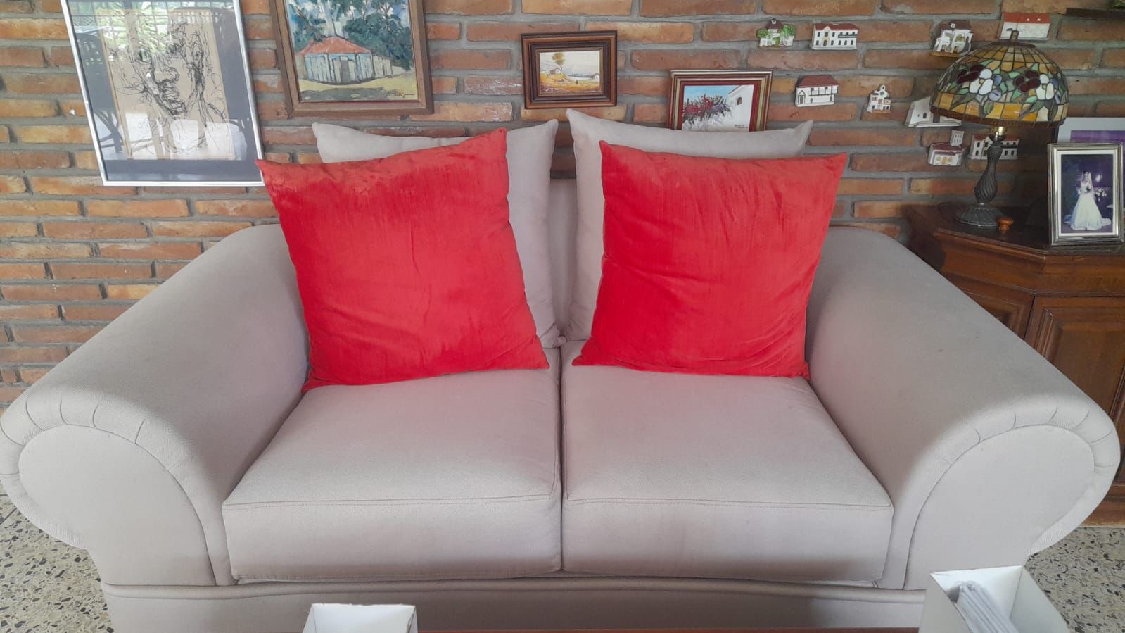 muebles y colchones - Sofa como nuevo 0