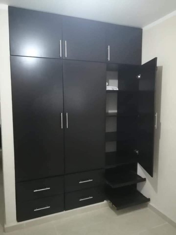 muebles y colchones - Closet es un hidrofugo 0