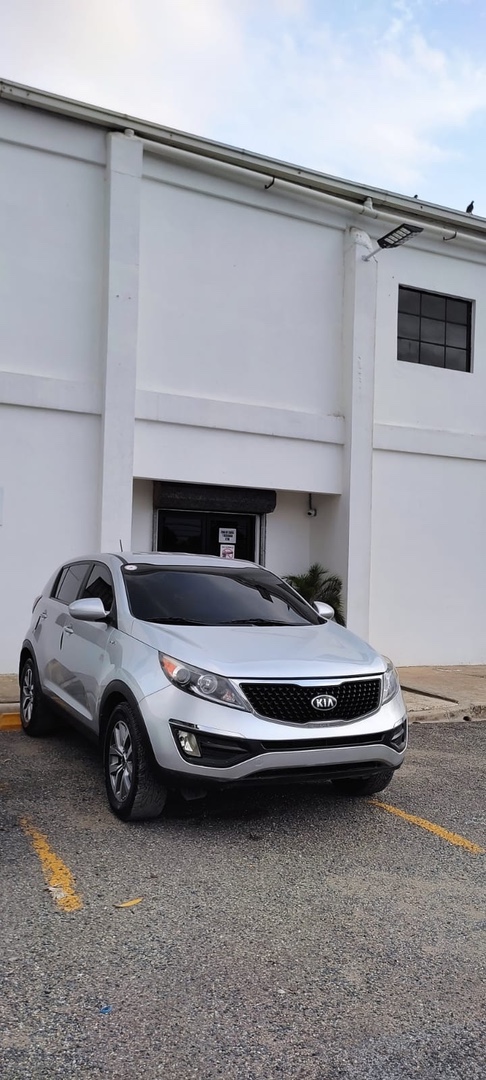 jeepetas y camionetas - Kia Sportage 4x4 2015, versión americana. LX 1