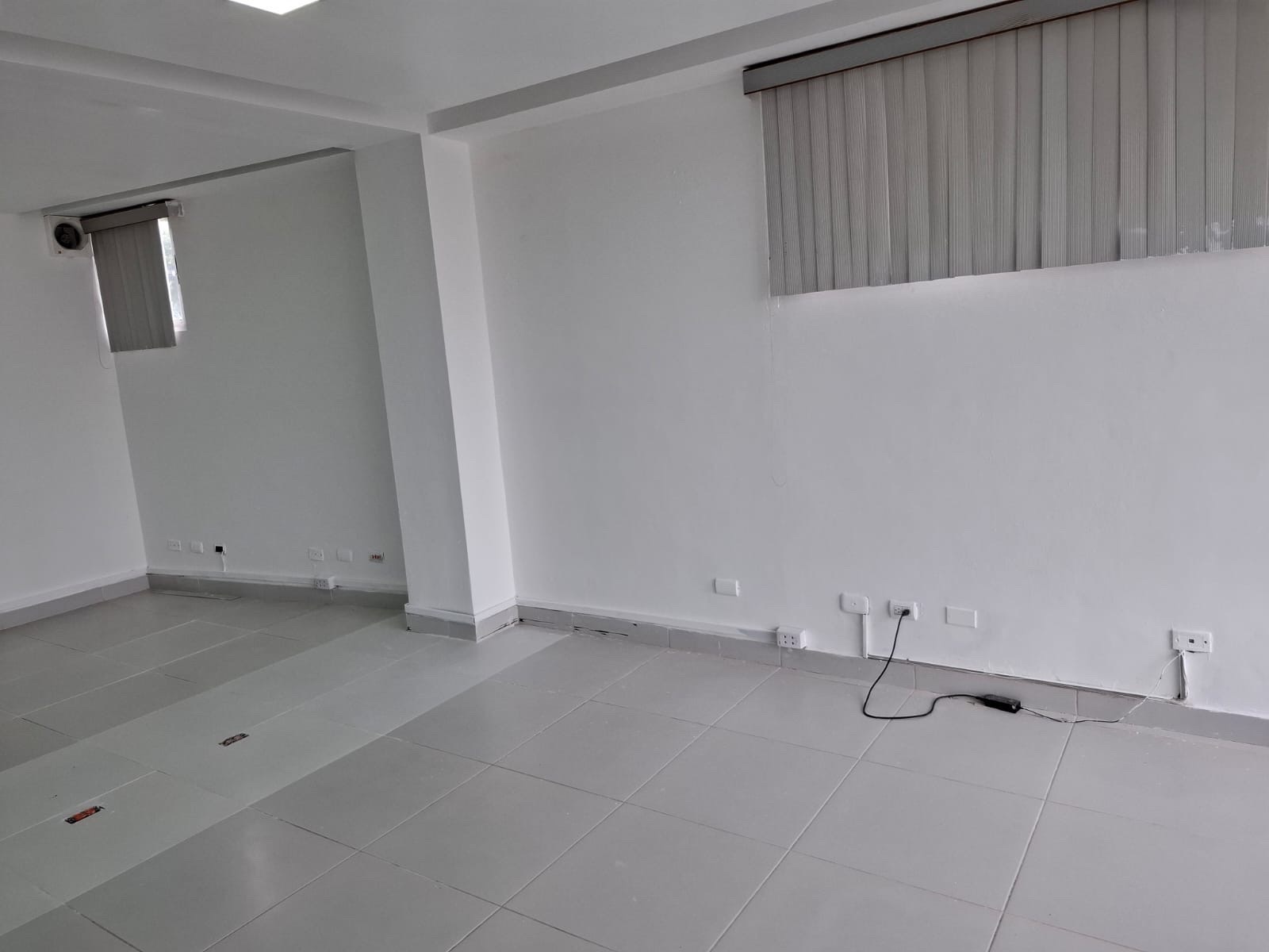oficinas y locales comerciales - Local comercial en Arroyo hondo 6