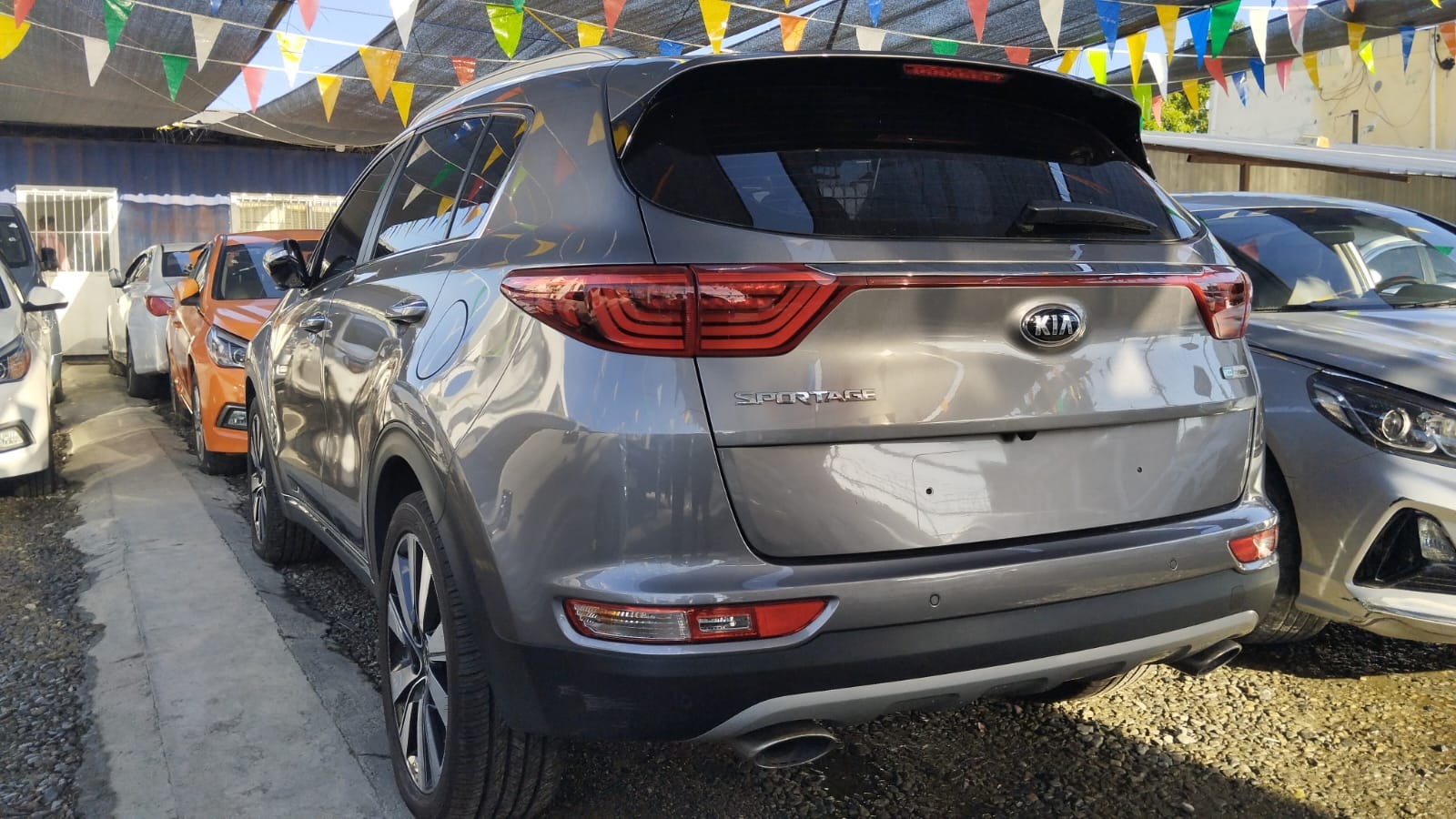 jeepetas y camionetas - KIA SPORTAGE 2018 GRISDESDE RD$1,150,100 Mil 3