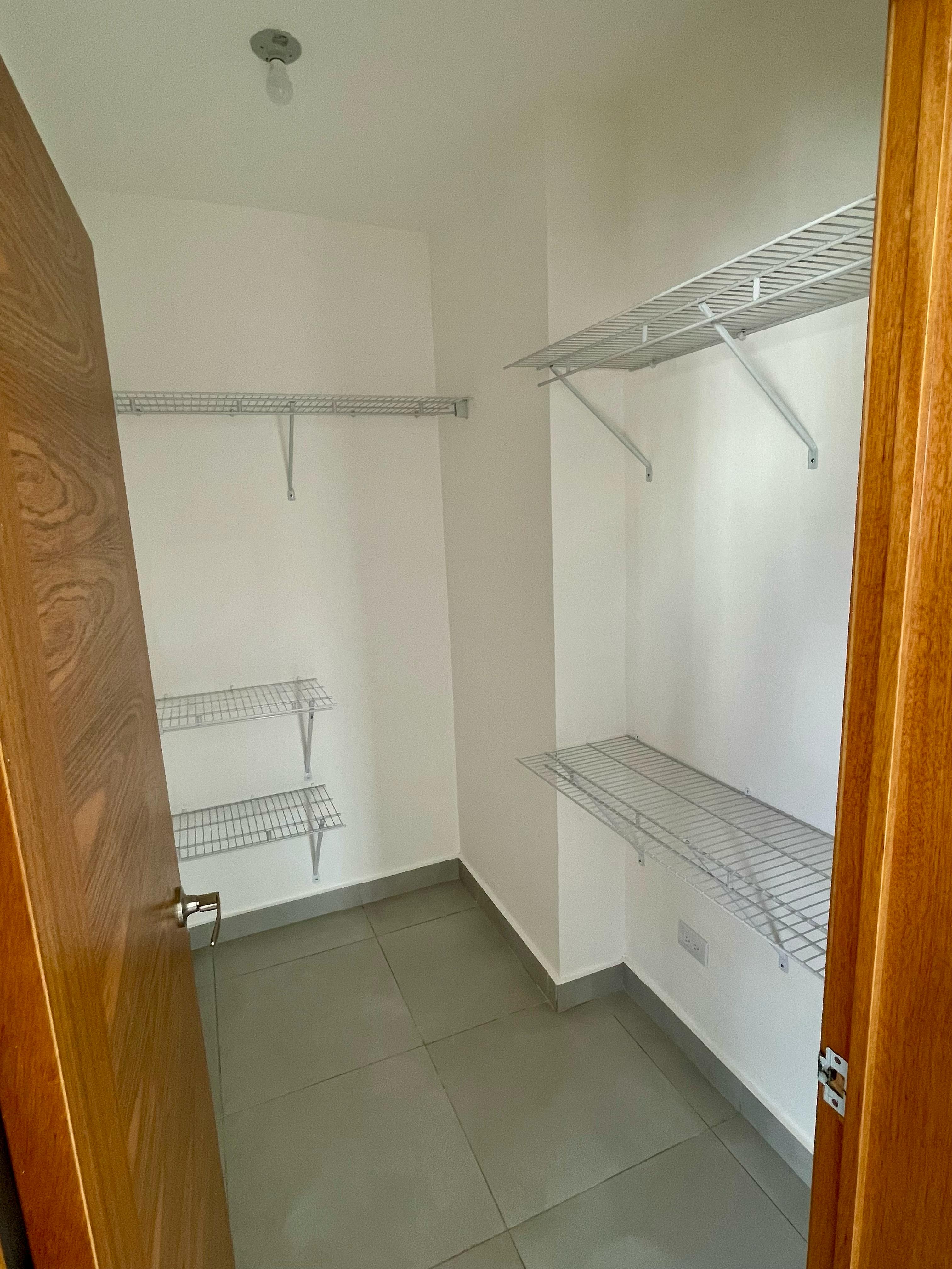 apartamentos - 🏡 ¡SE ALQUILA APARTAMENTO DE ENSUEÑO! 📍 Evaristo 8