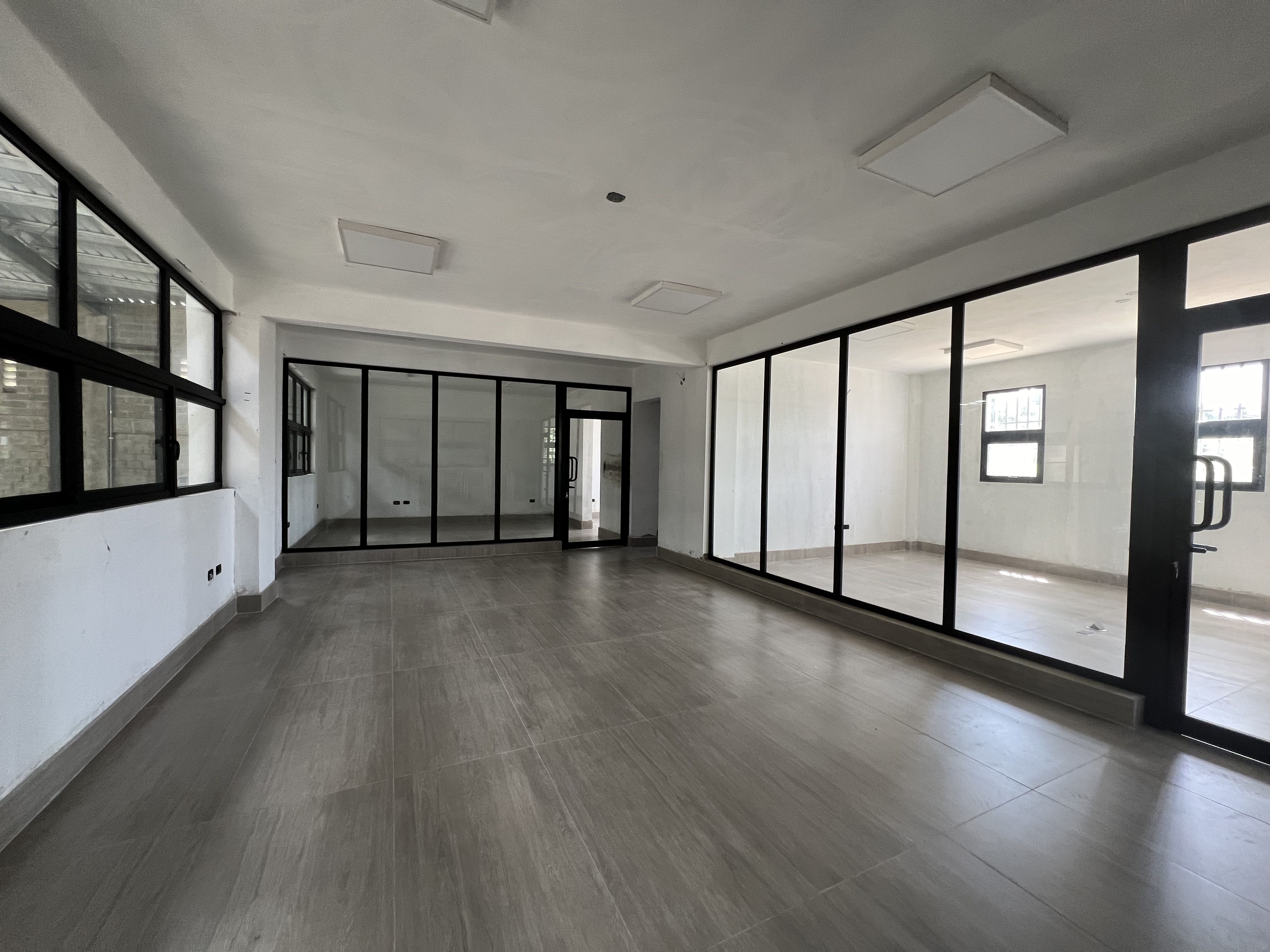 otros inmuebles - Nave Industrial alquile Engombe Santo Domingo este 4