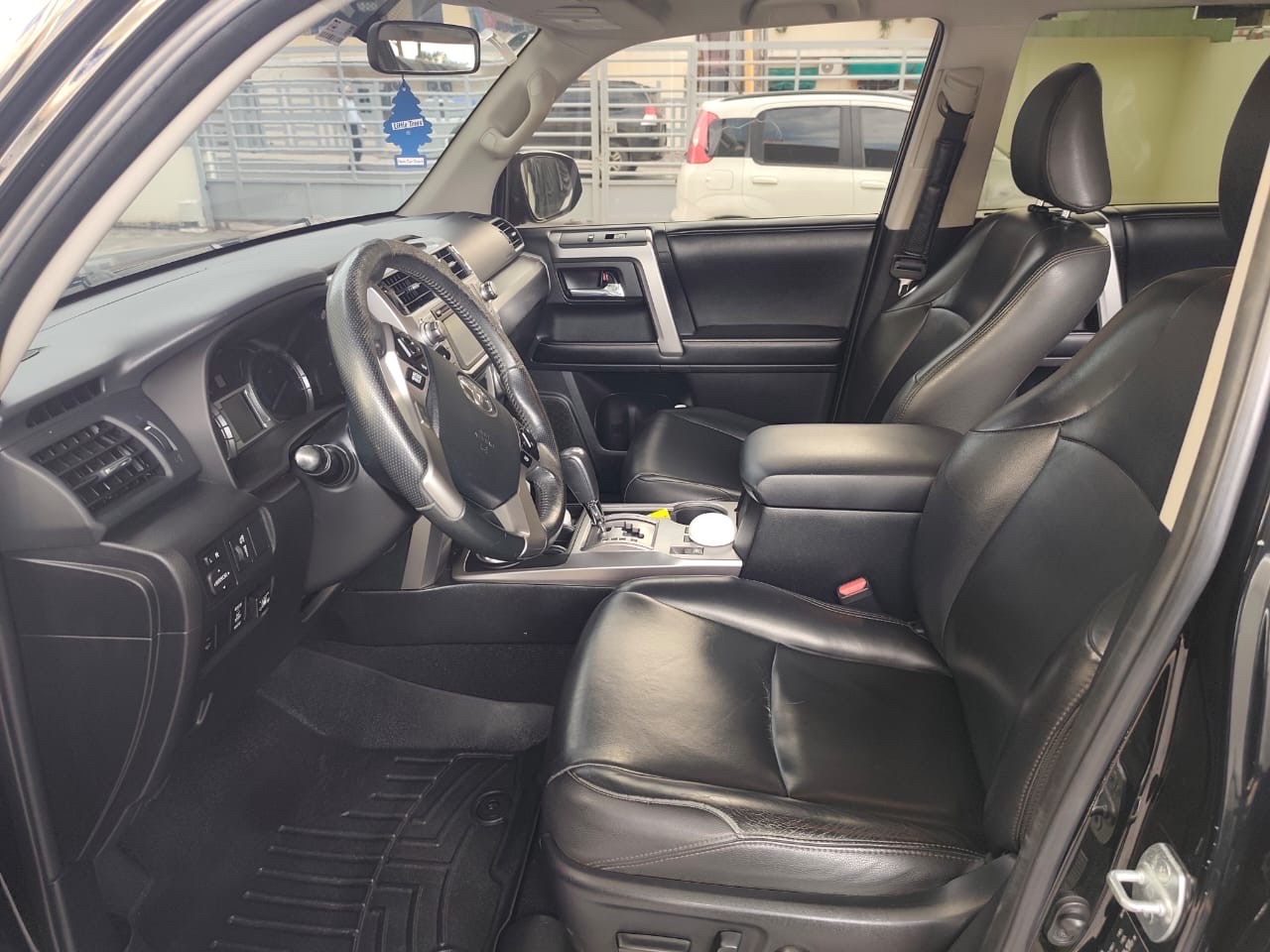 jeepetas y camionetas - Toyota runner sr5 2014 4