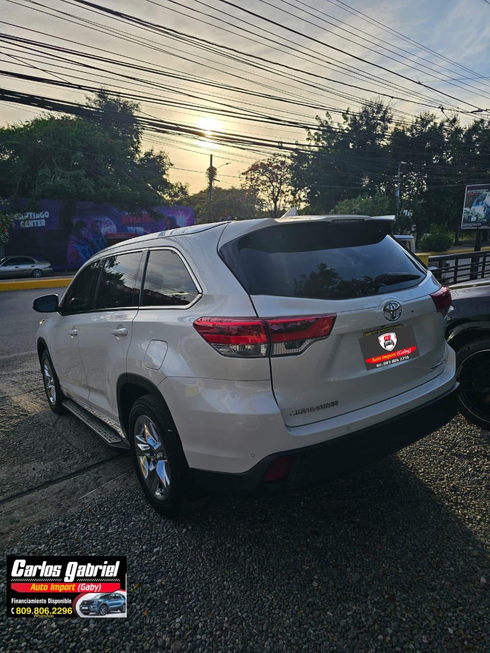 jeepetas y camionetas - Toyota Highlander Limited 2019 4
