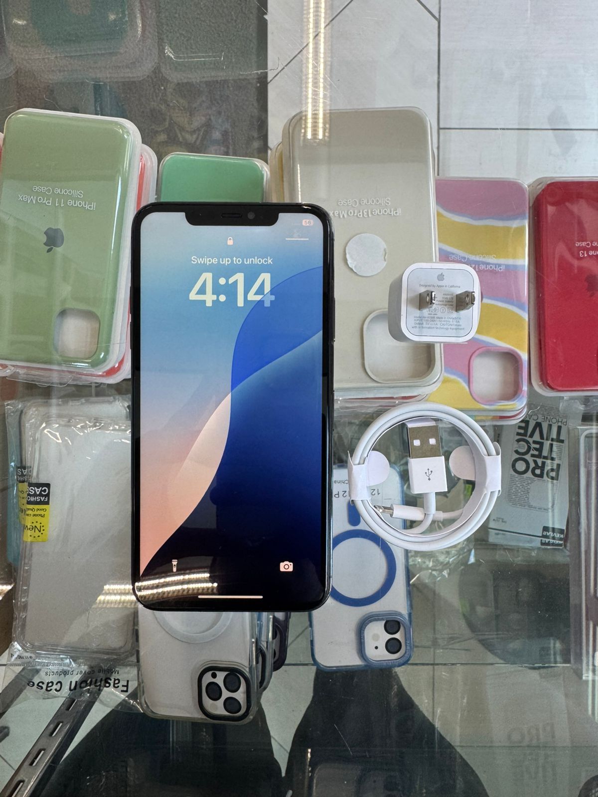 celulares y tabletas - iphone 11 pro max negro 256 GB Desbloqueado. 1