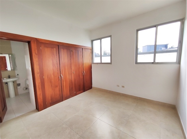 apartamentos - Cuarto nivel de renta en Los Cerros de Gurabo III 2
